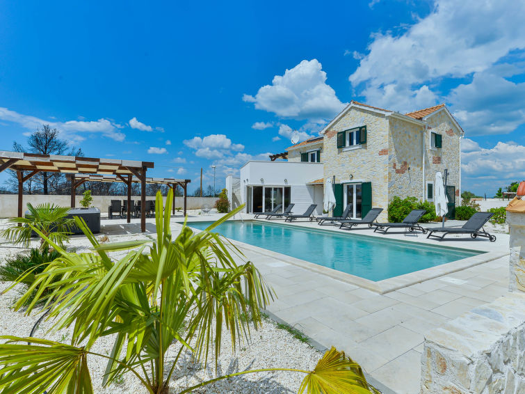 Villa Violet in Zaton: Luxe villa met whirlpool en privézwembad in Zaton (Šibenik)
