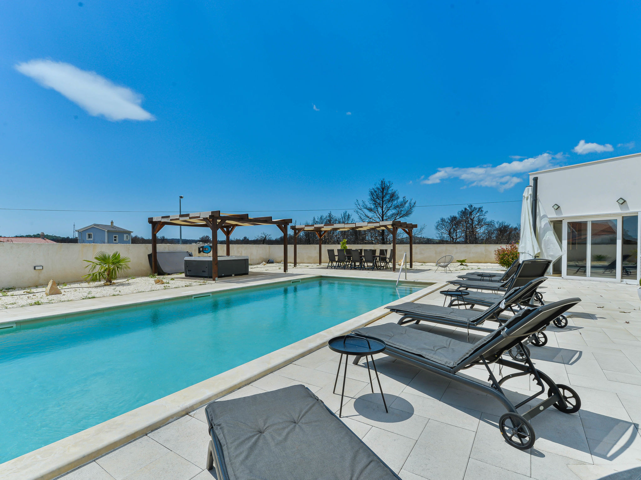 Violet — Pool Outdoor (3 of 39)