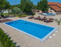 Villa Ni-Sa mit Privatpool für 11 Personen