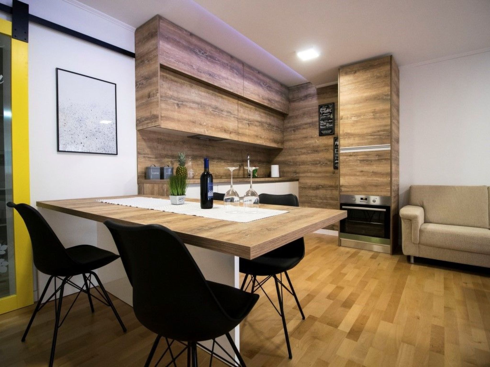 Villa Ni-Sa mit Privatpool für 11 Personen-Drinnen