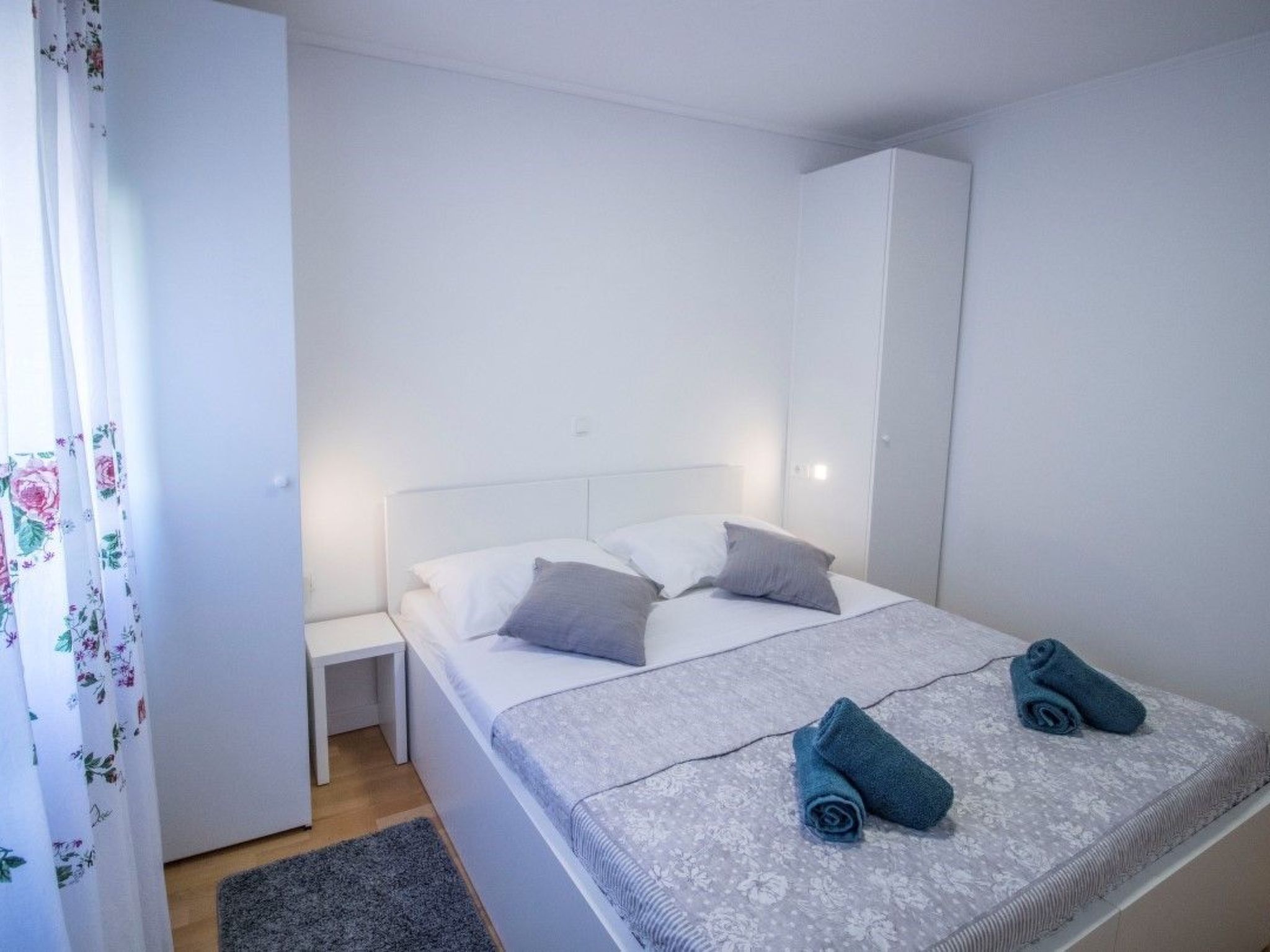 Villa Ni-Sa mit Privatpool für 11 Personen-Drinnen