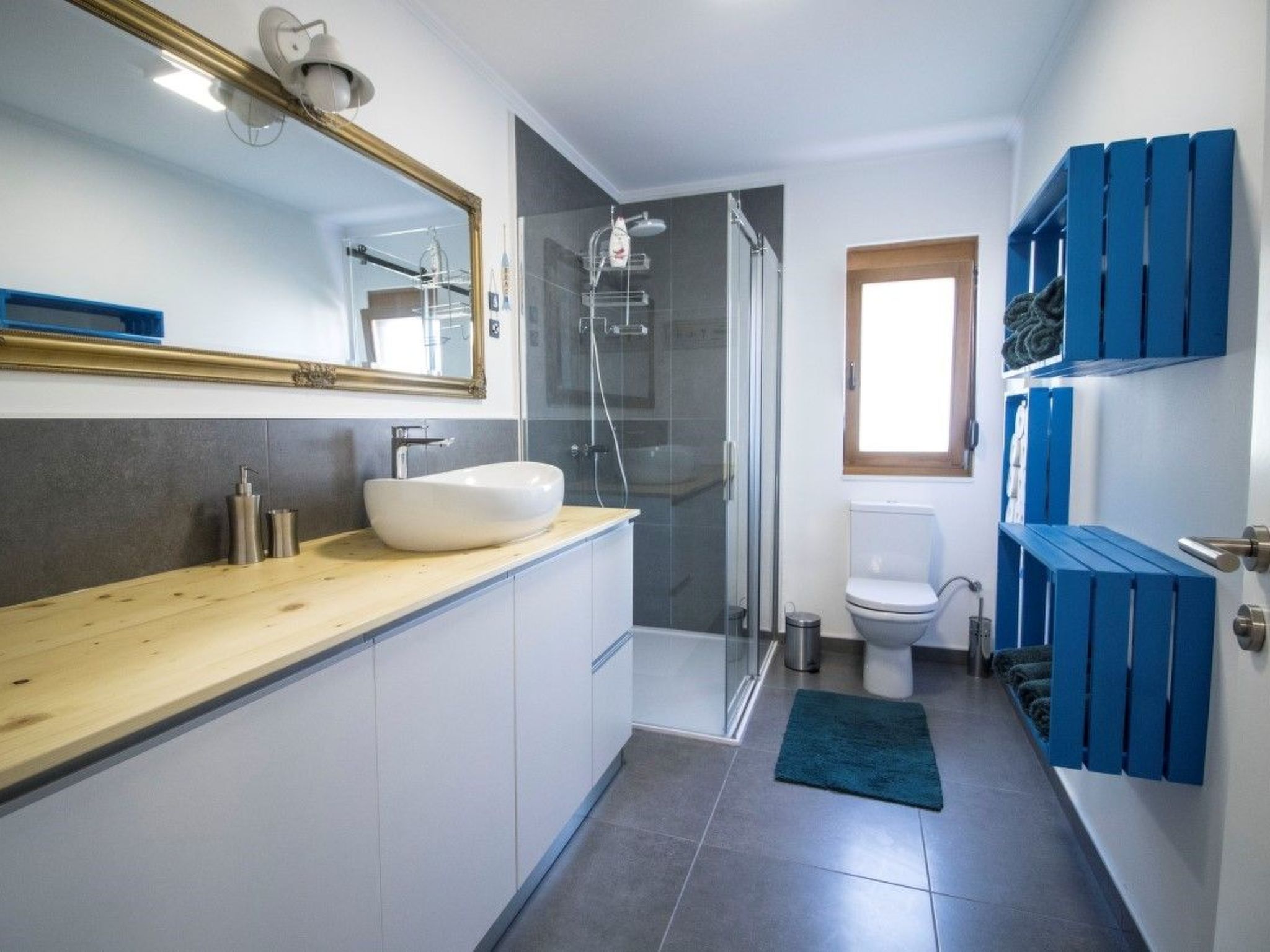 Villa Ni-Sa mit Privatpool für 11 Personen-Drinnen