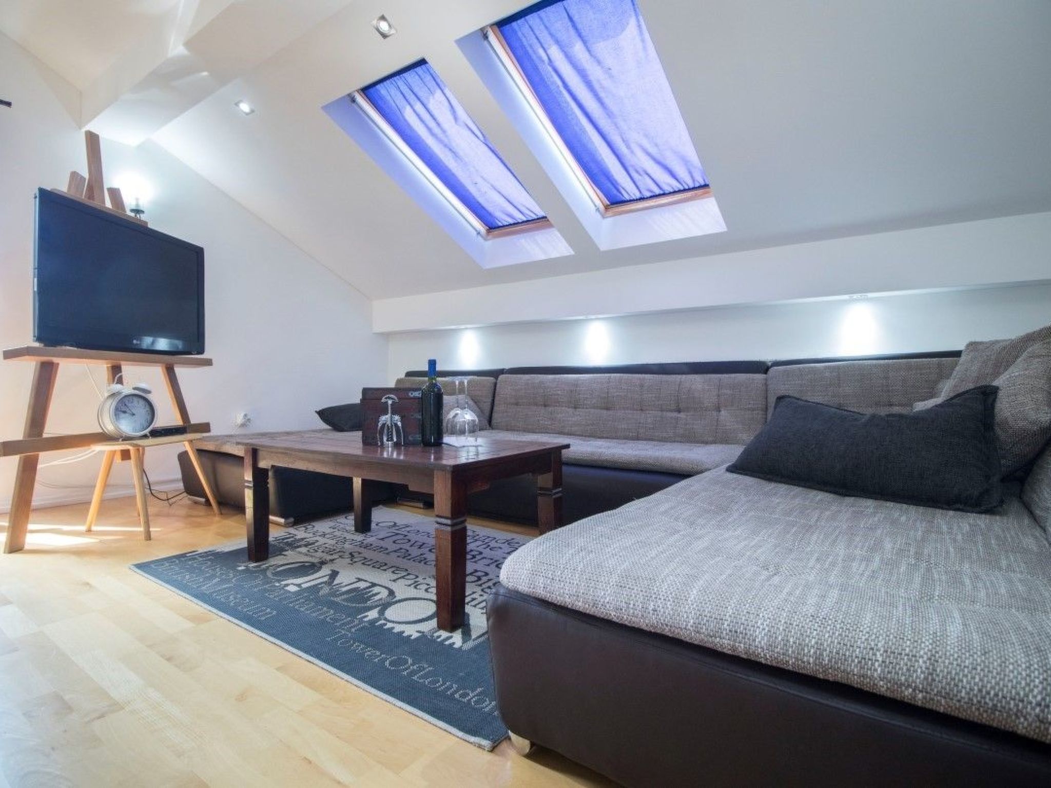 Villa Ni-Sa mit Privatpool für 11 Personen-Drinnen