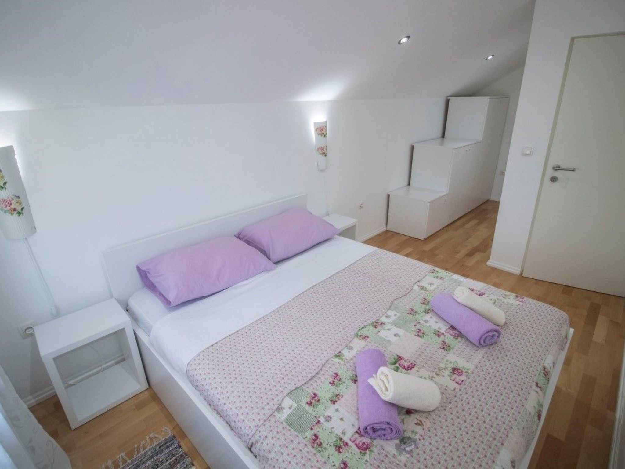 Villa Ni-Sa mit Privatpool für 11 Personen-Drinnen