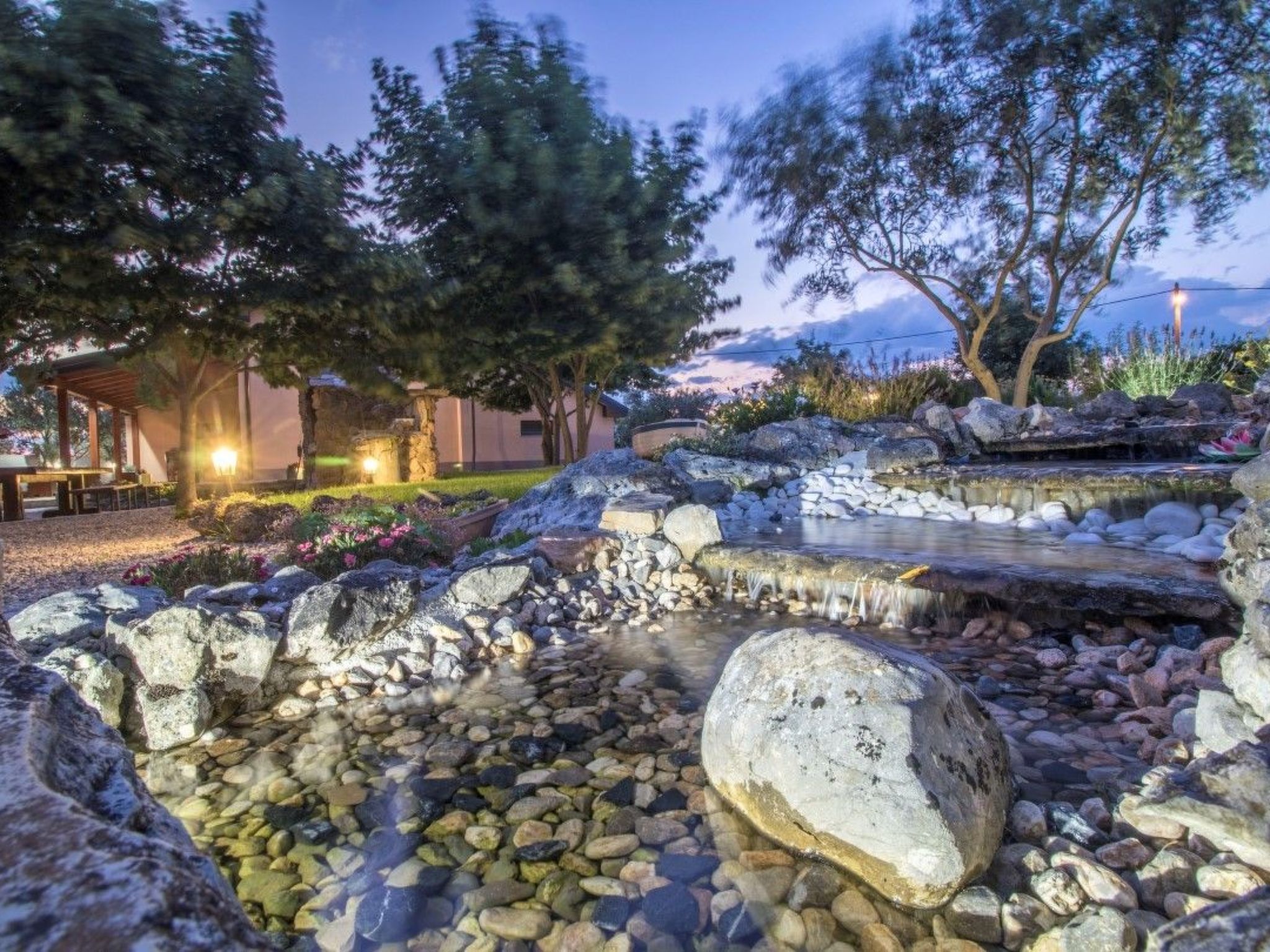 Villa Ni-Sa mit Privatpool für 11 Personen-Drinnen