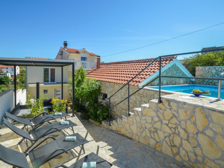 Search and Stay destination Gračac, Šibensko-kninska županija - Croatia from AU$ 305. Aurora