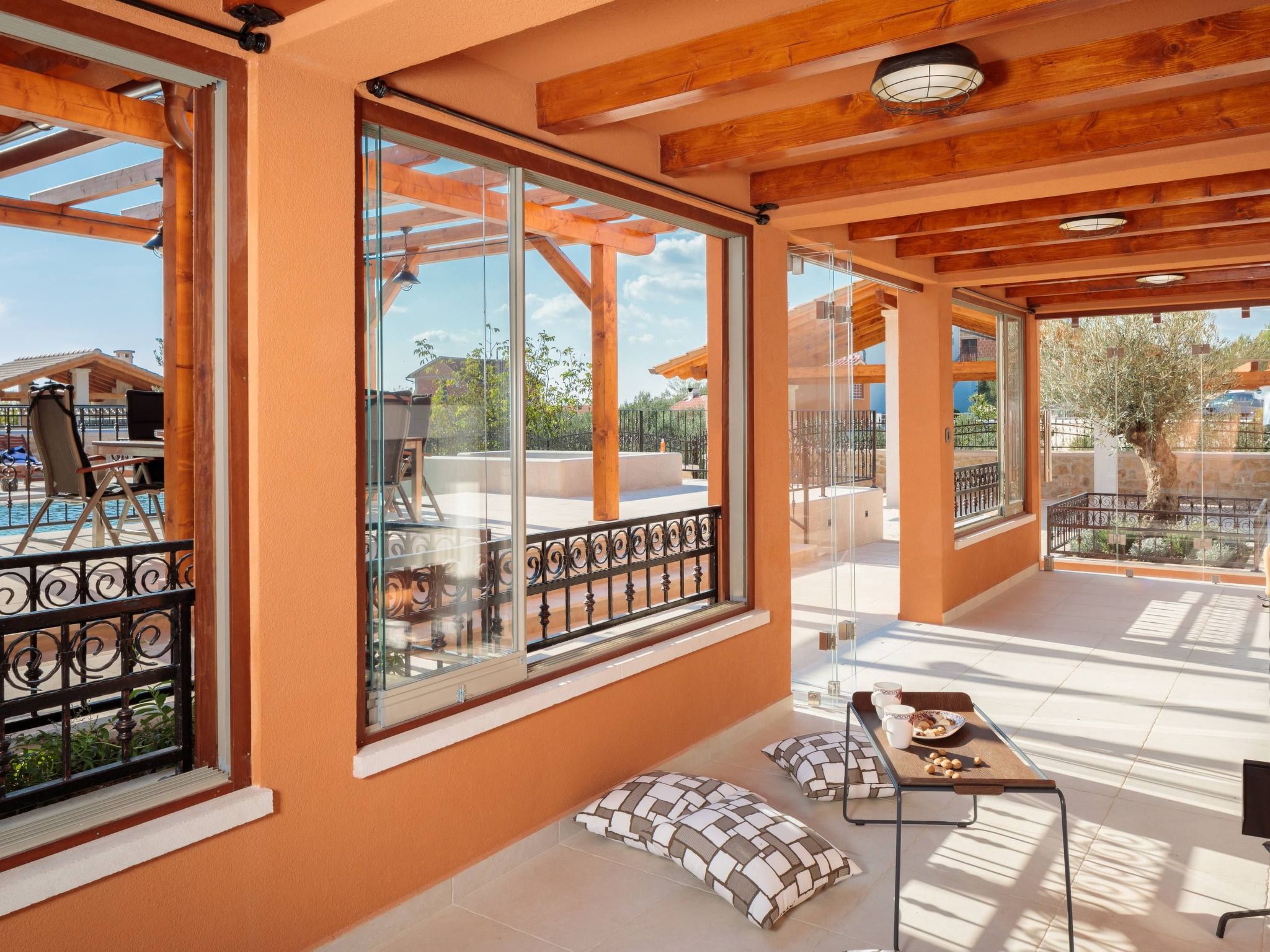 Die Höfe der Villa Ivan-Image-tags.info