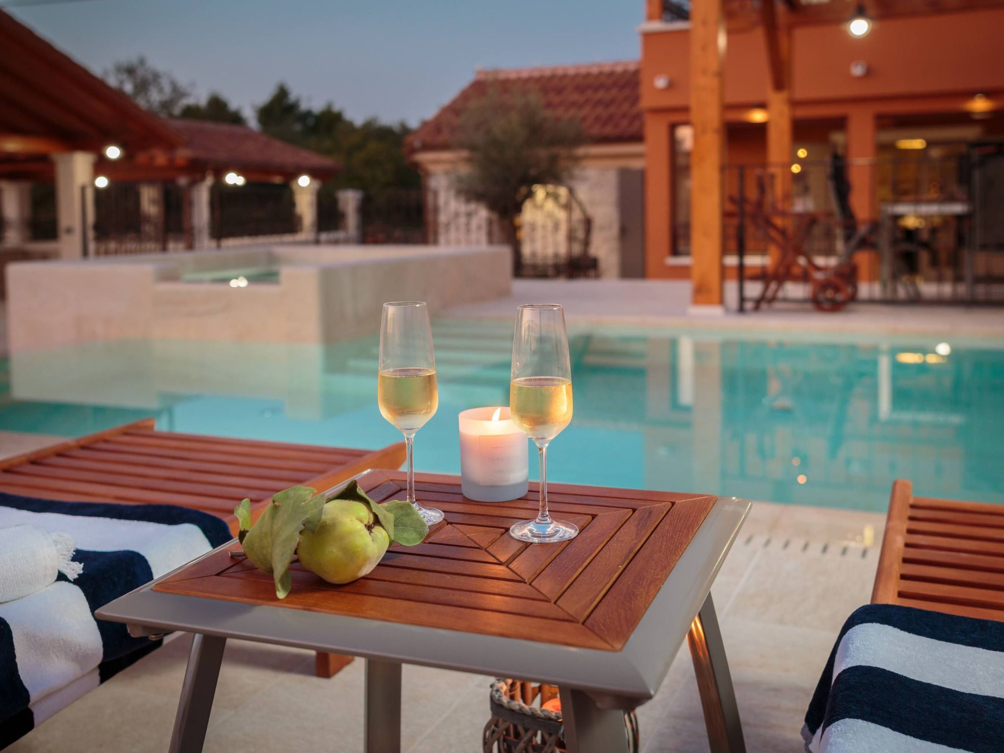 Die Höfe der Villa Ivan-Image-tags.info