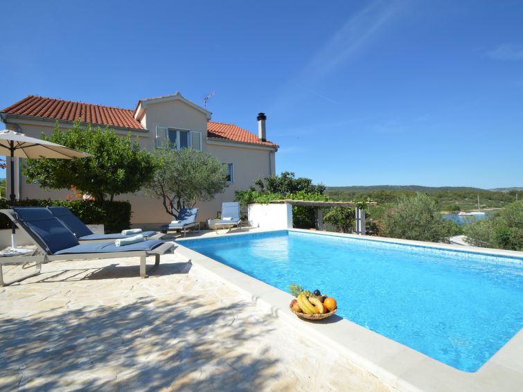 Search and Stay destination Bilice, Šibensko-kninska županija - Croatia from AU$ 412. Katenas