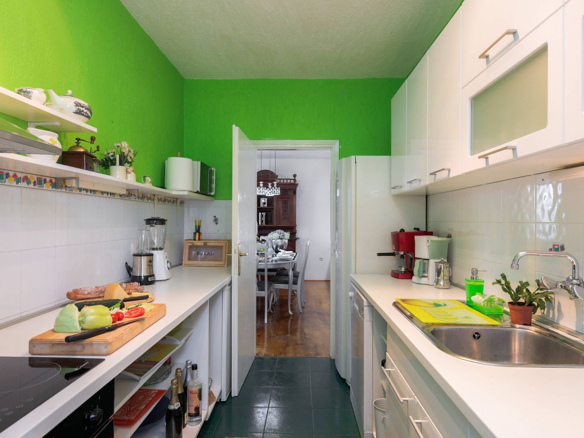 Providenca-Image-tags.info