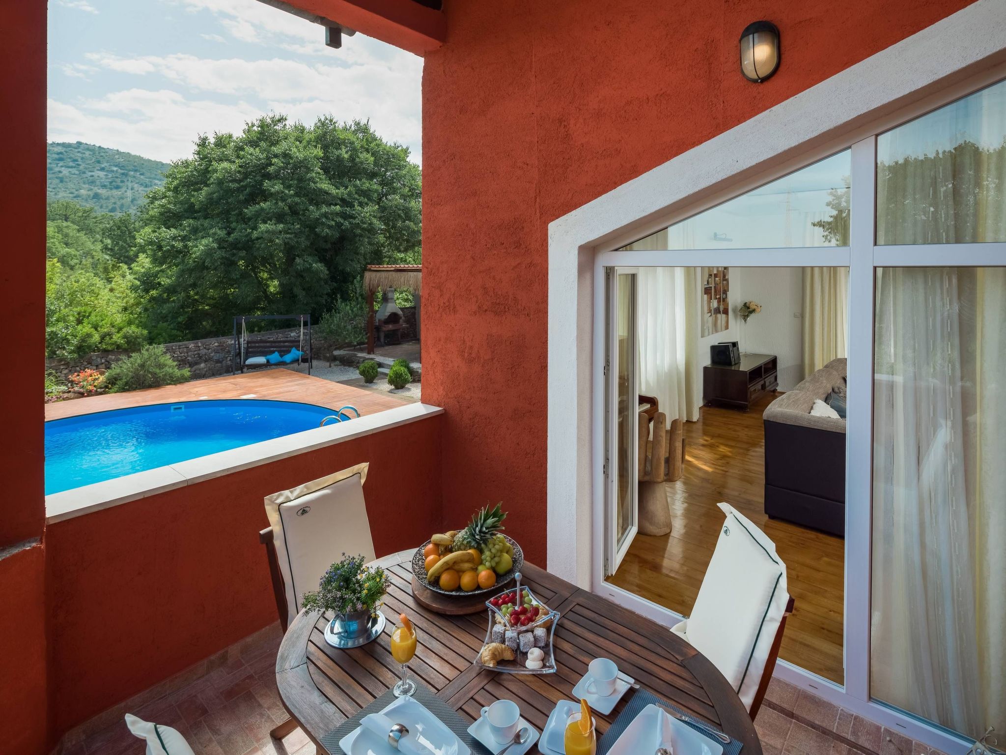 Providenca-Image-tags.info