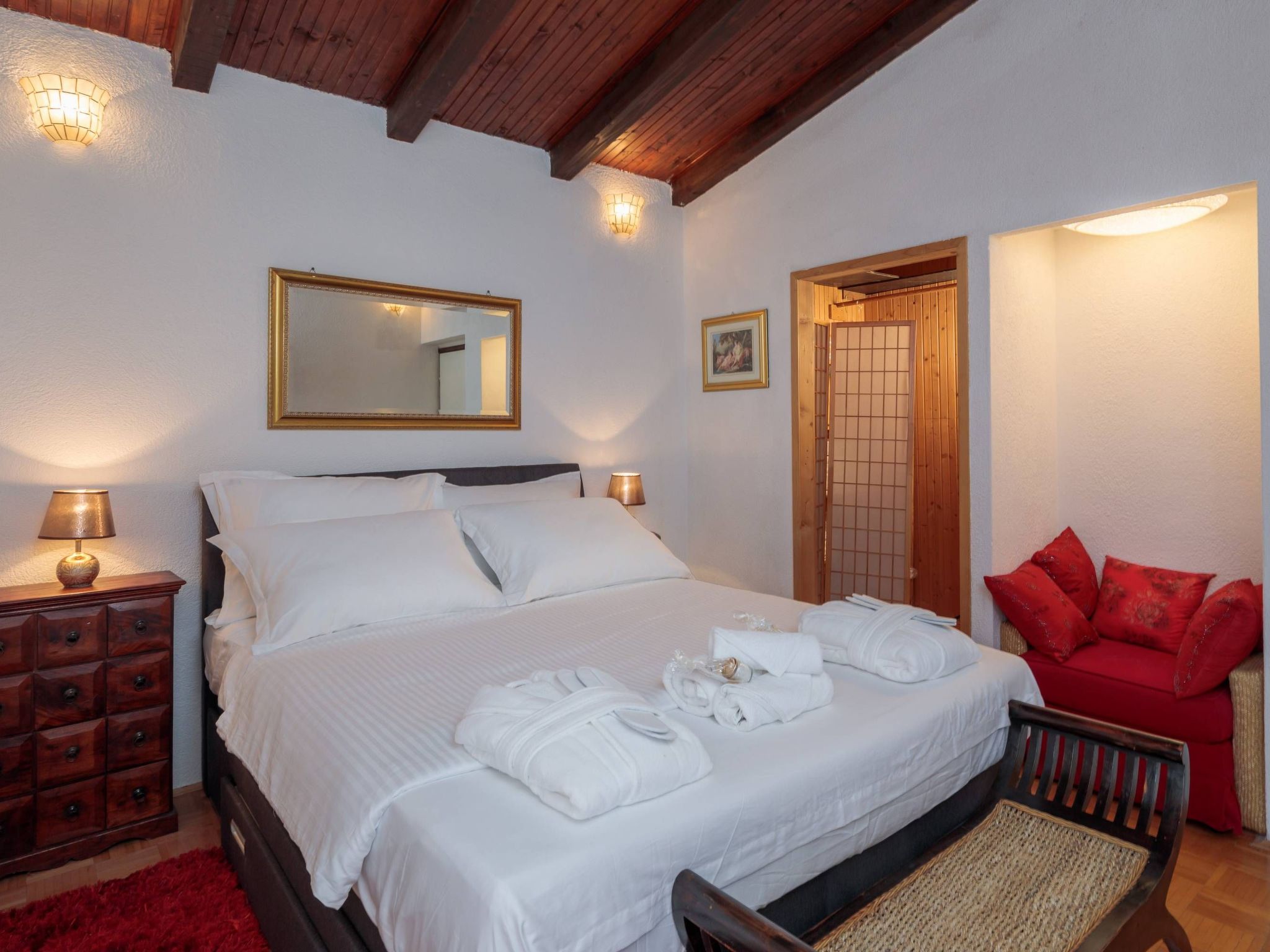 Providenca-Image-tags.info