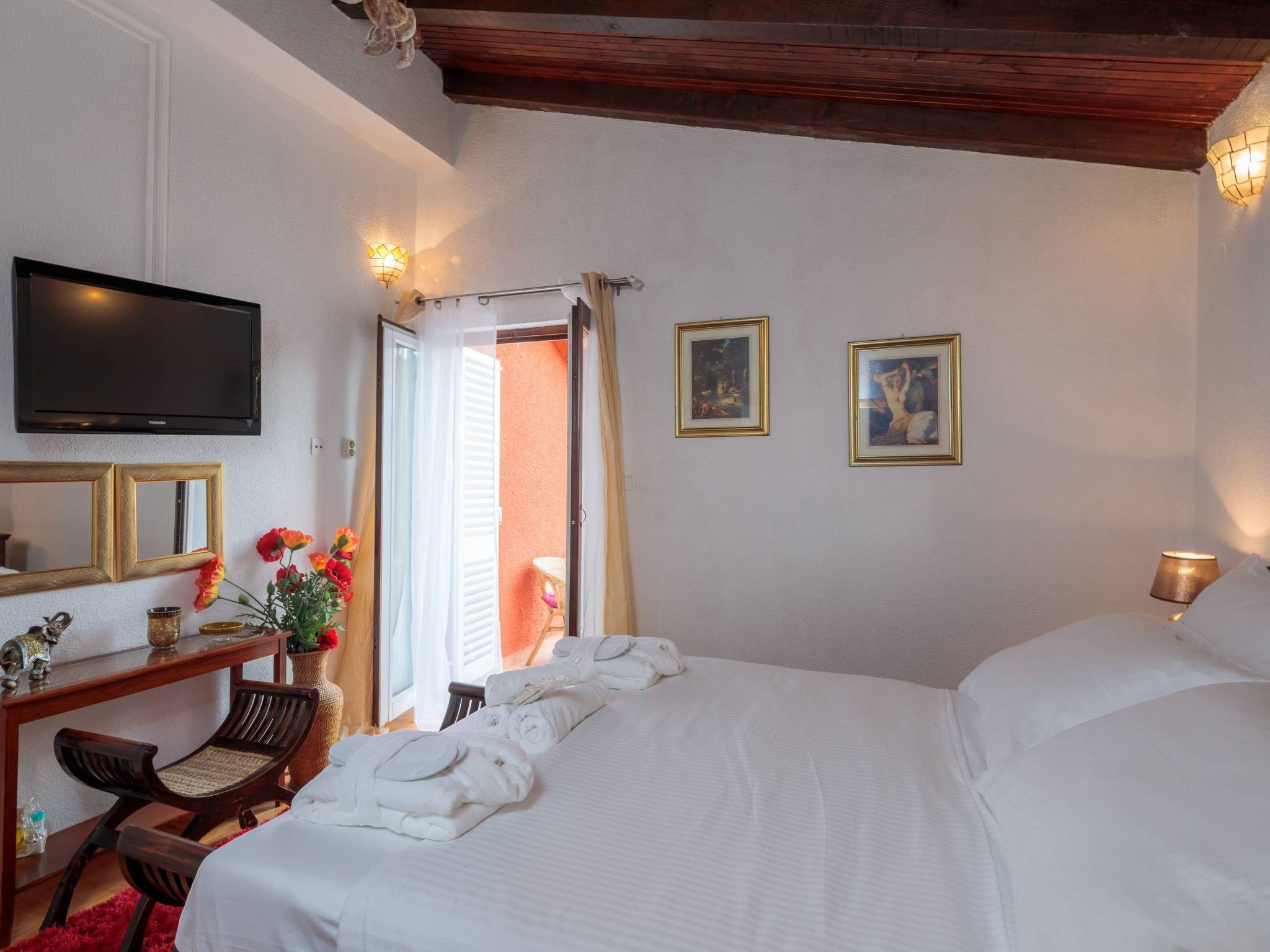 Providenca-Image-tags.info