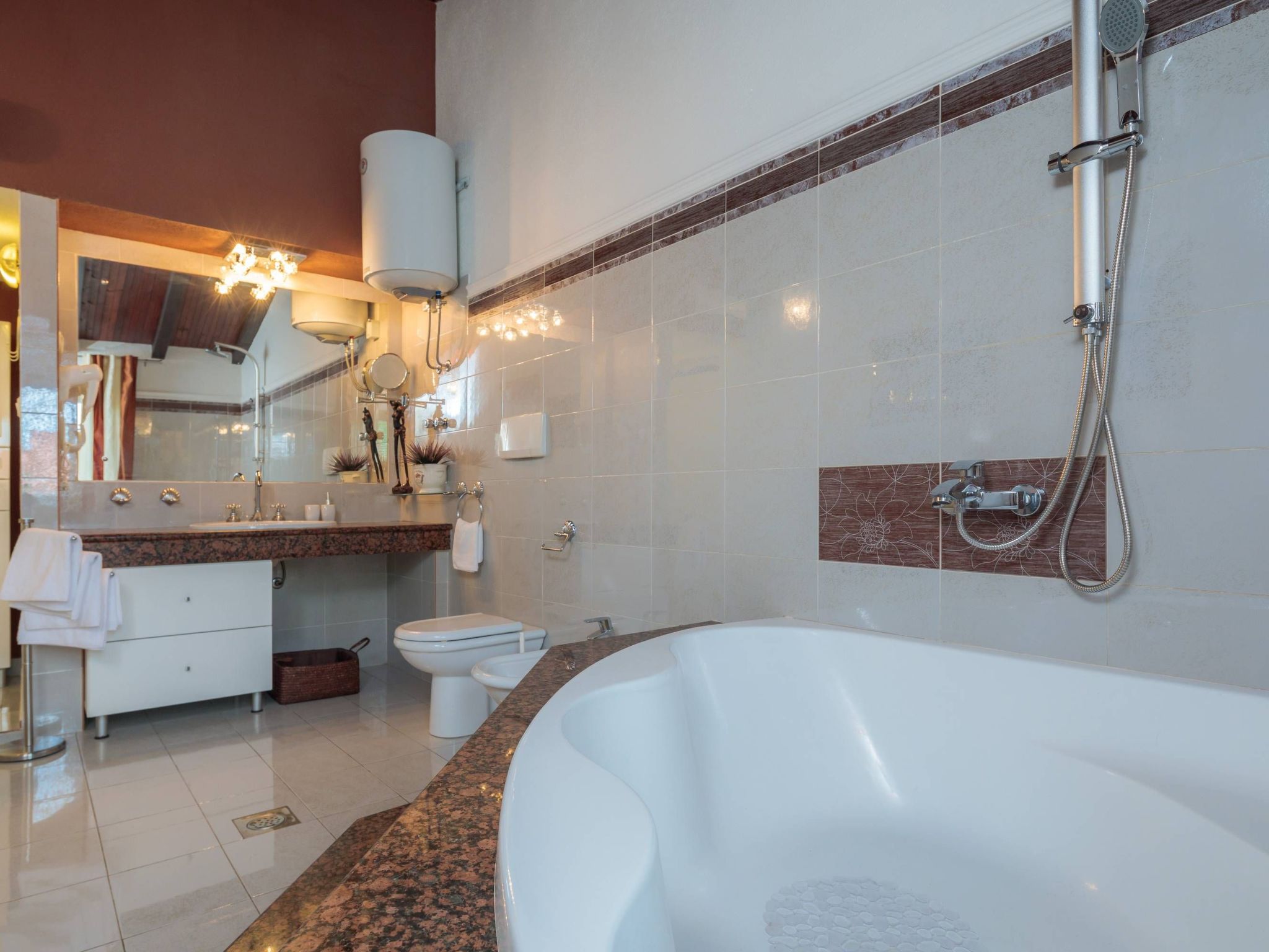 Providenca-Image-tags.info