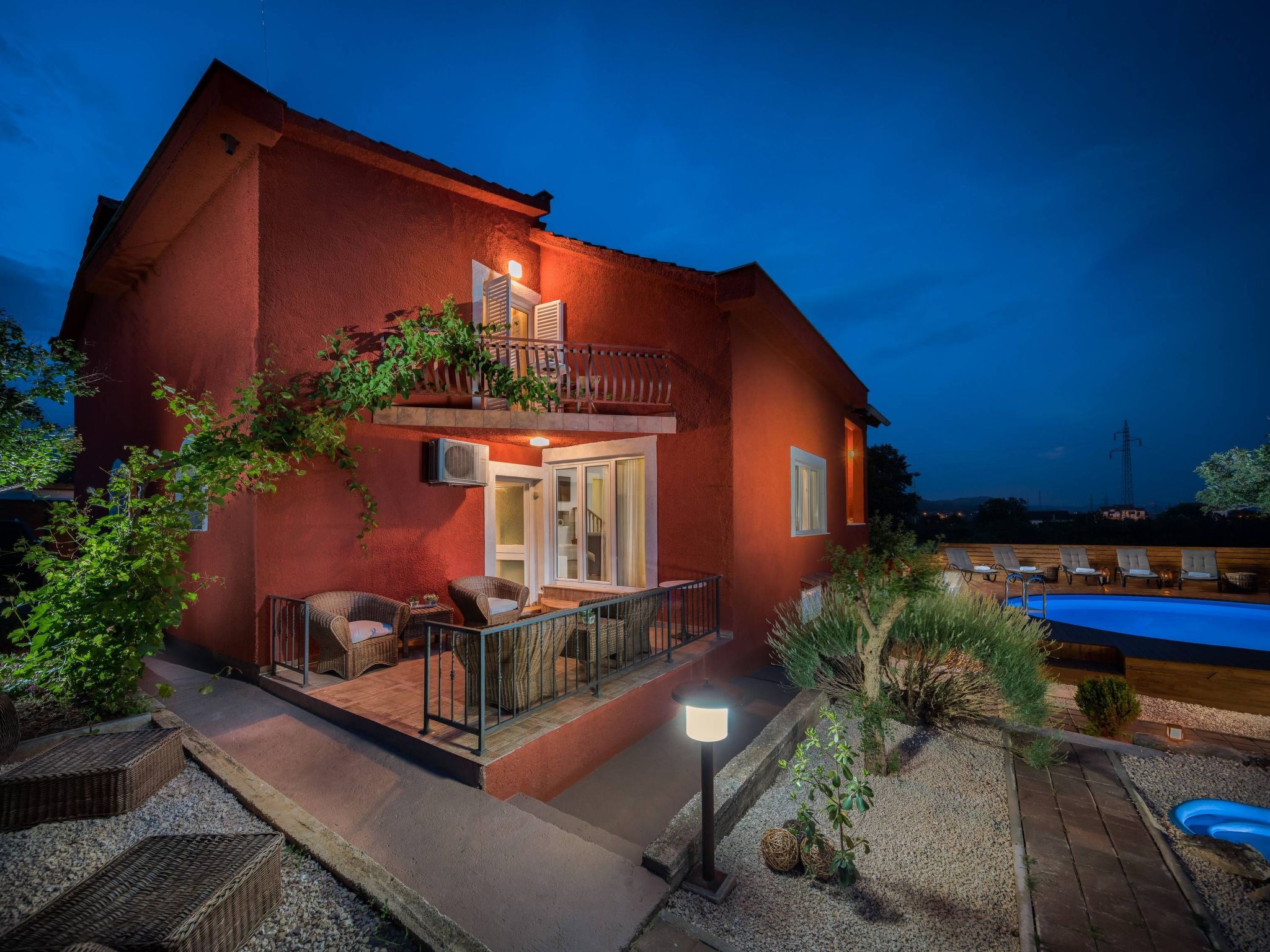 Providenca-Image-tags.info