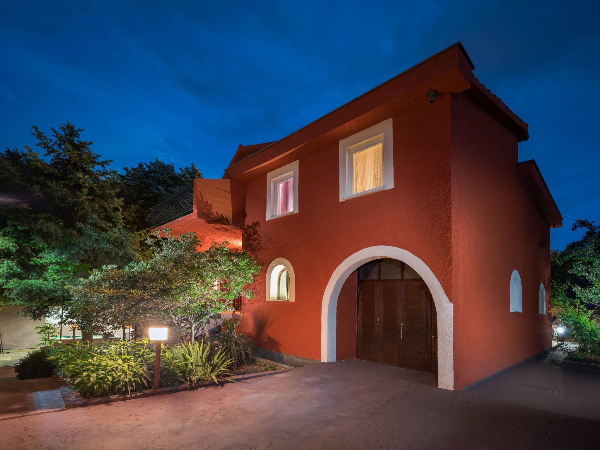 Providenca-Image-tags.info