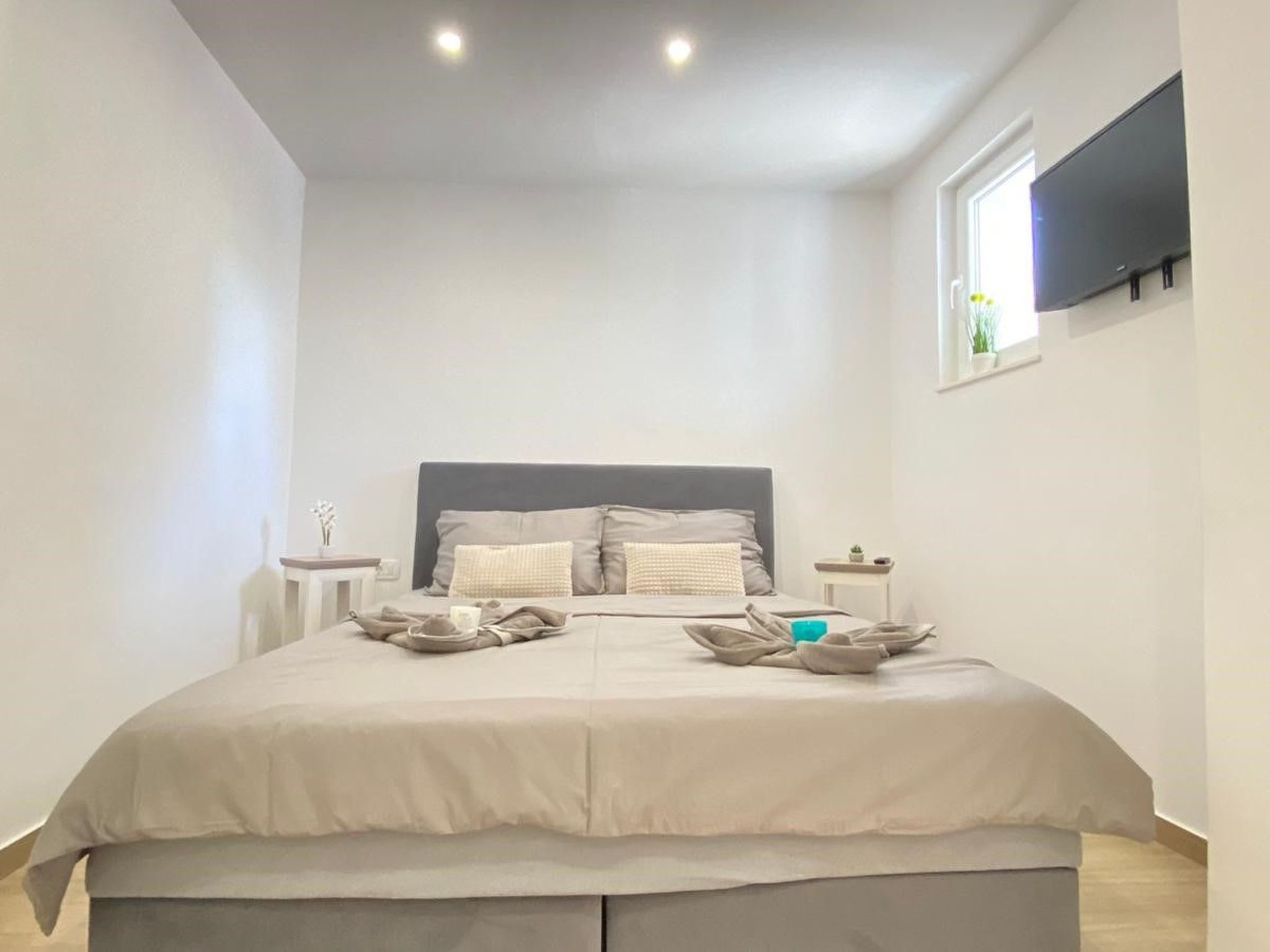 Modernes Ferienhaus mit eigenem Pool und Meerblick-Image-tags.info