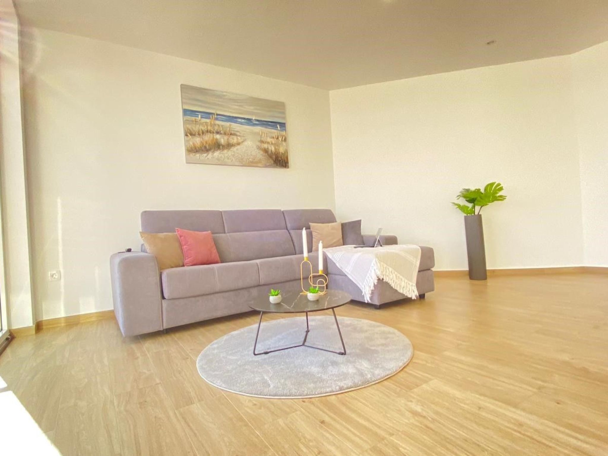 Modernes Ferienhaus mit eigenem Pool und Meerblick-Image-tags.info