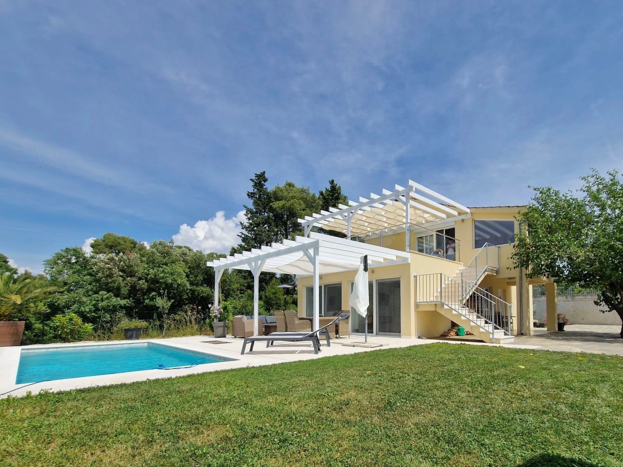 Ferienhaus mit umzäuntem Garten in Bilice (Kroatien) und 1 Hund erlaubt