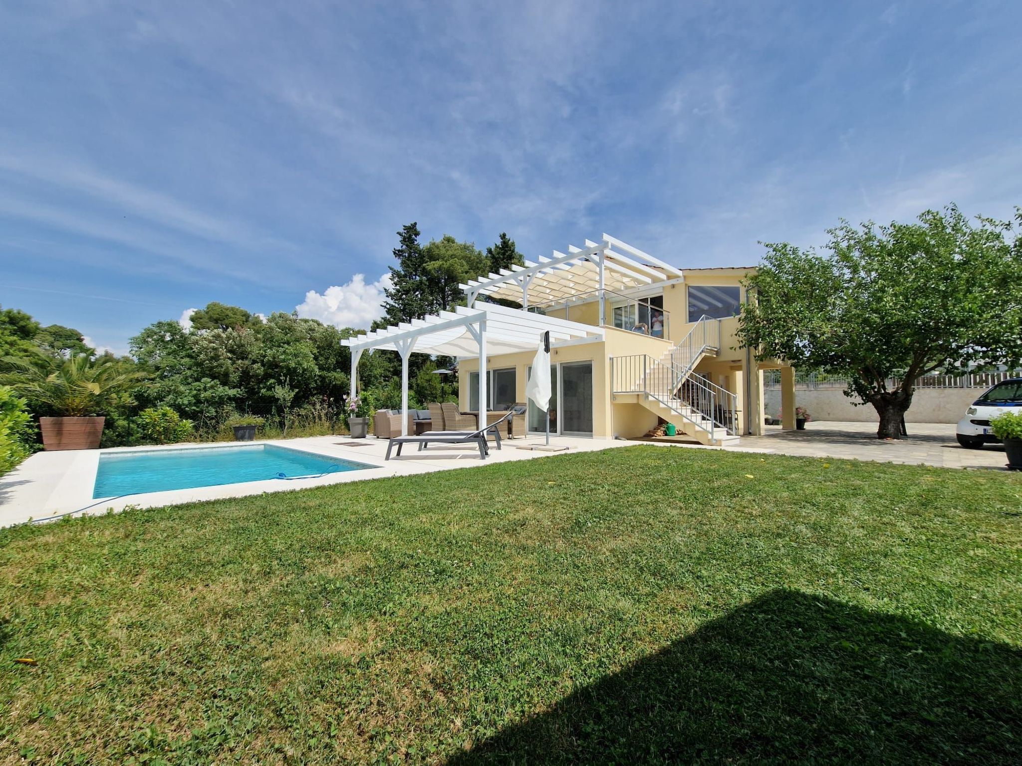 Appartment mit Pool-Binnen