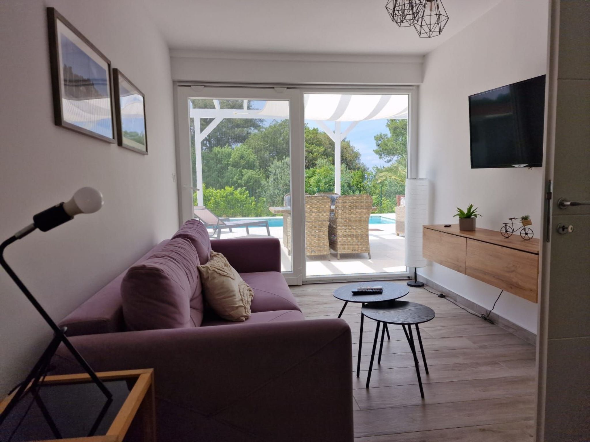 Großes Ferienhaus zur alleinigen Nutzung mit Pool-Binnen