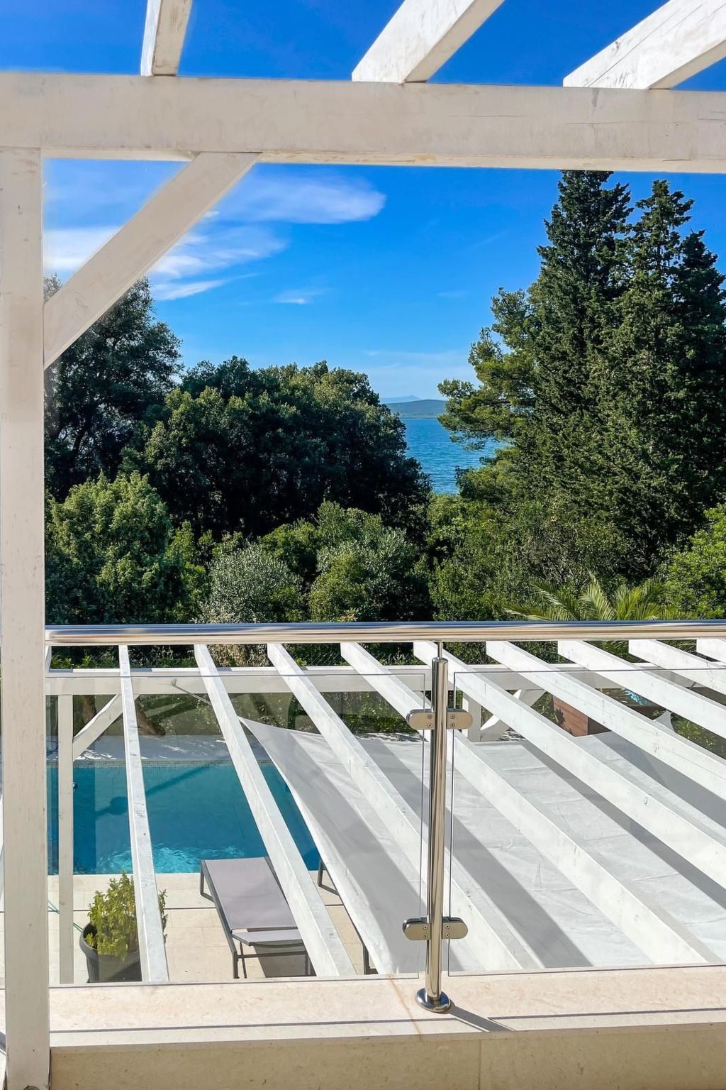 Großes Ferienhaus zur alleinigen Nutzung mit Pool-Binnen