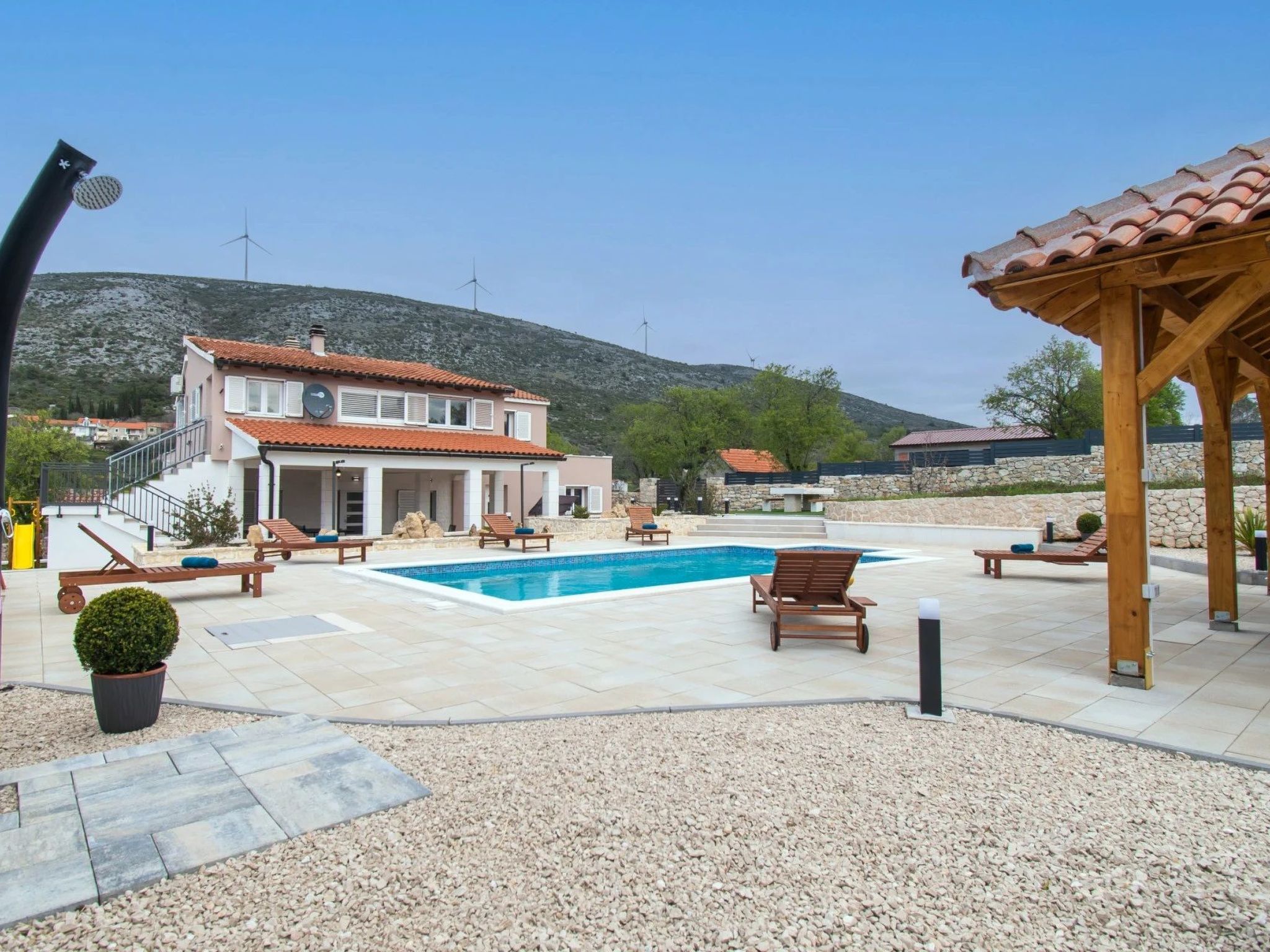 Villa Natura Piedra bei Sibenik-Drinnen