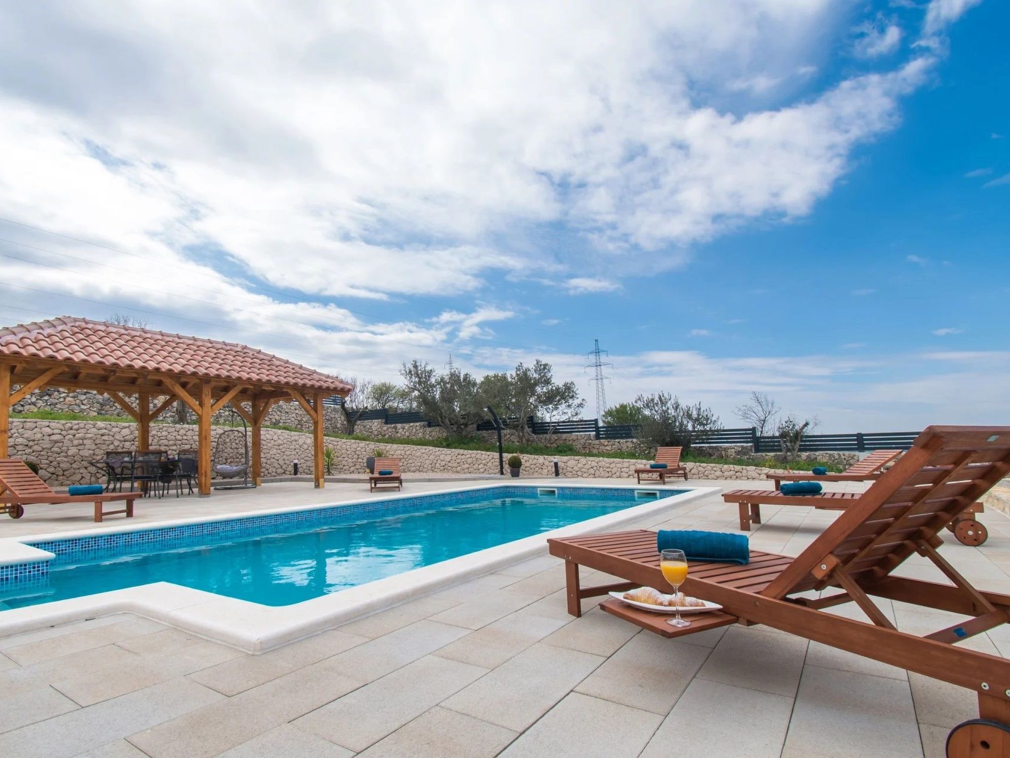 Villa Natura Piedra bei Sibenik-Drinnen