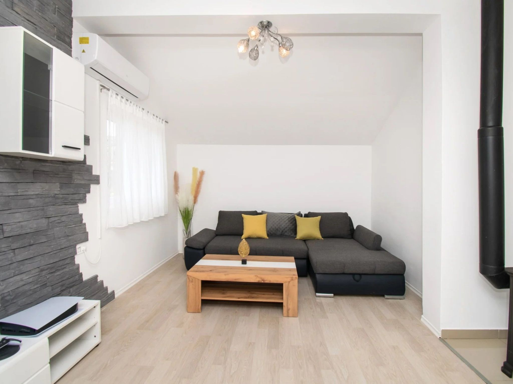 Villa Natura Piedra bei Sibenik-Drinnen