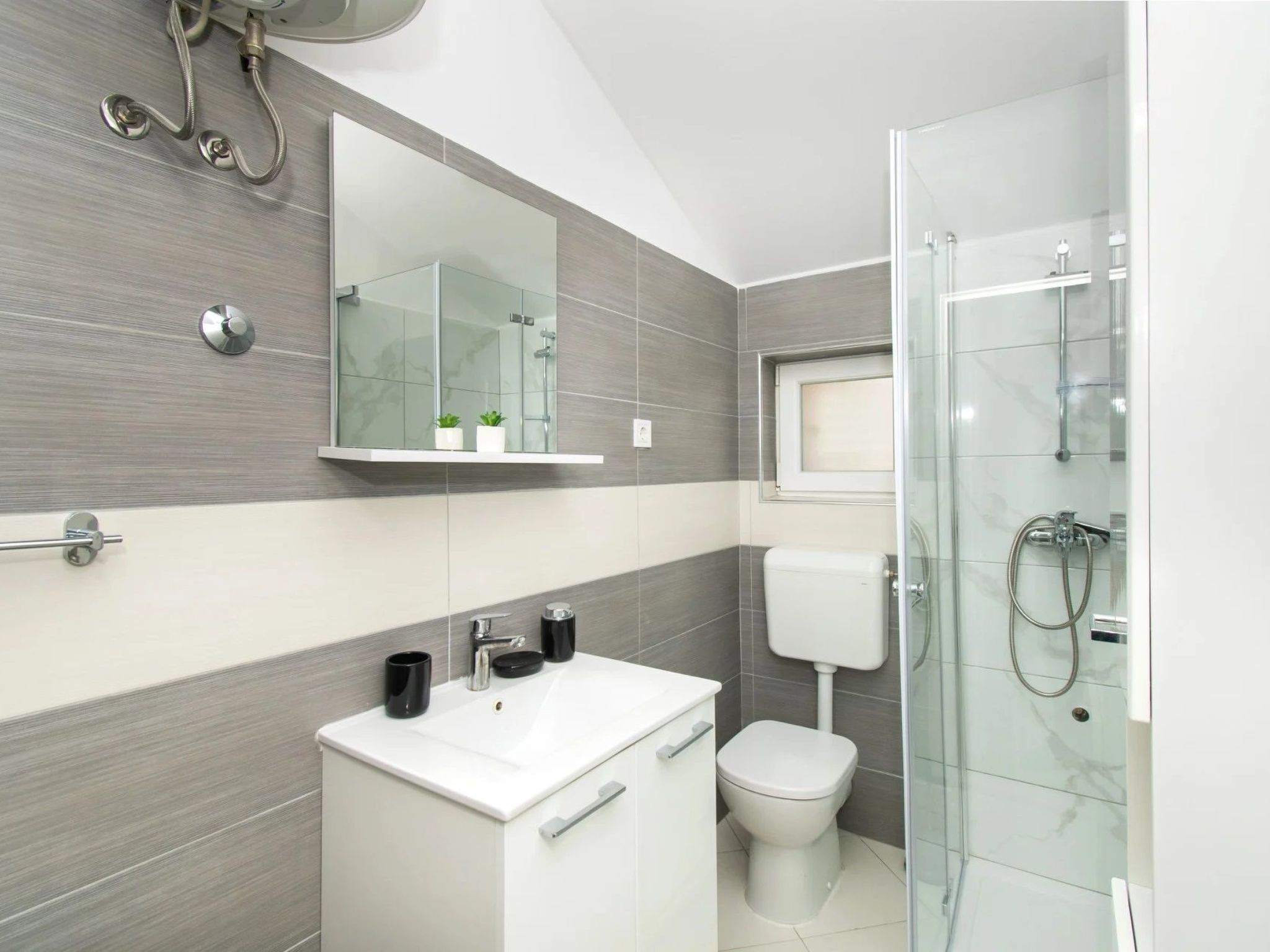 Villa Natura Piedra bei Sibenik-Drinnen