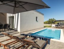 Villa Andrea: Luxe privévilla met verwarmd zwembad op 200m van zee - thumbnail 4