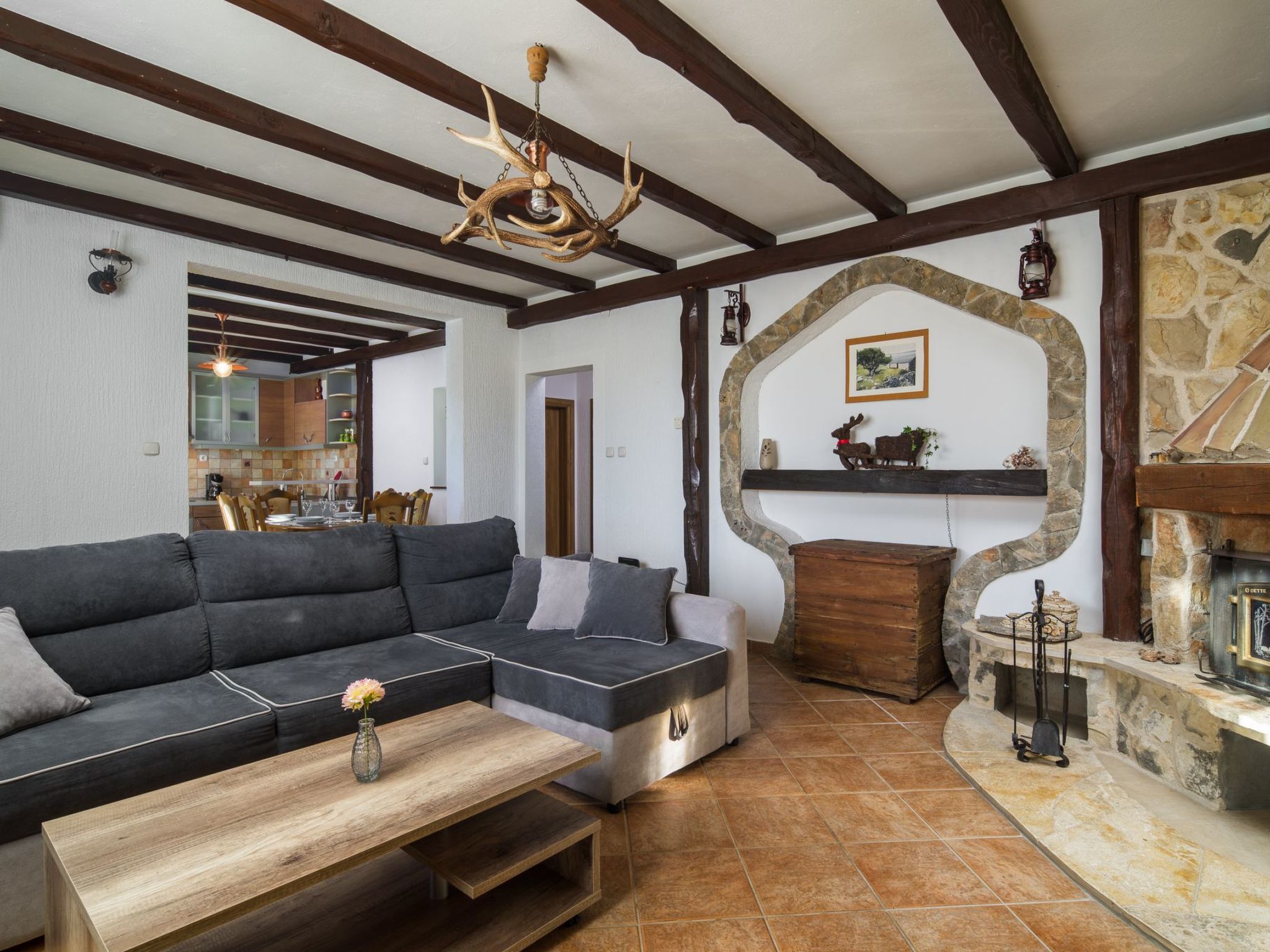 Villa Rustica mit traditionellem und rustikalem Touch-Image-tags.info