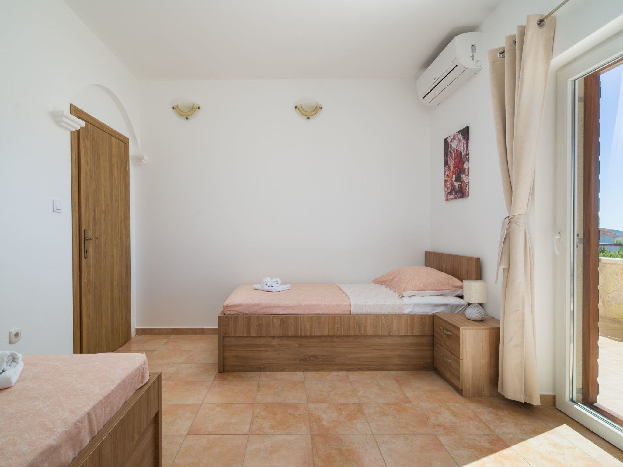 Villa Rustica mit traditionellem und rustikalem Touch-Image-tags.info