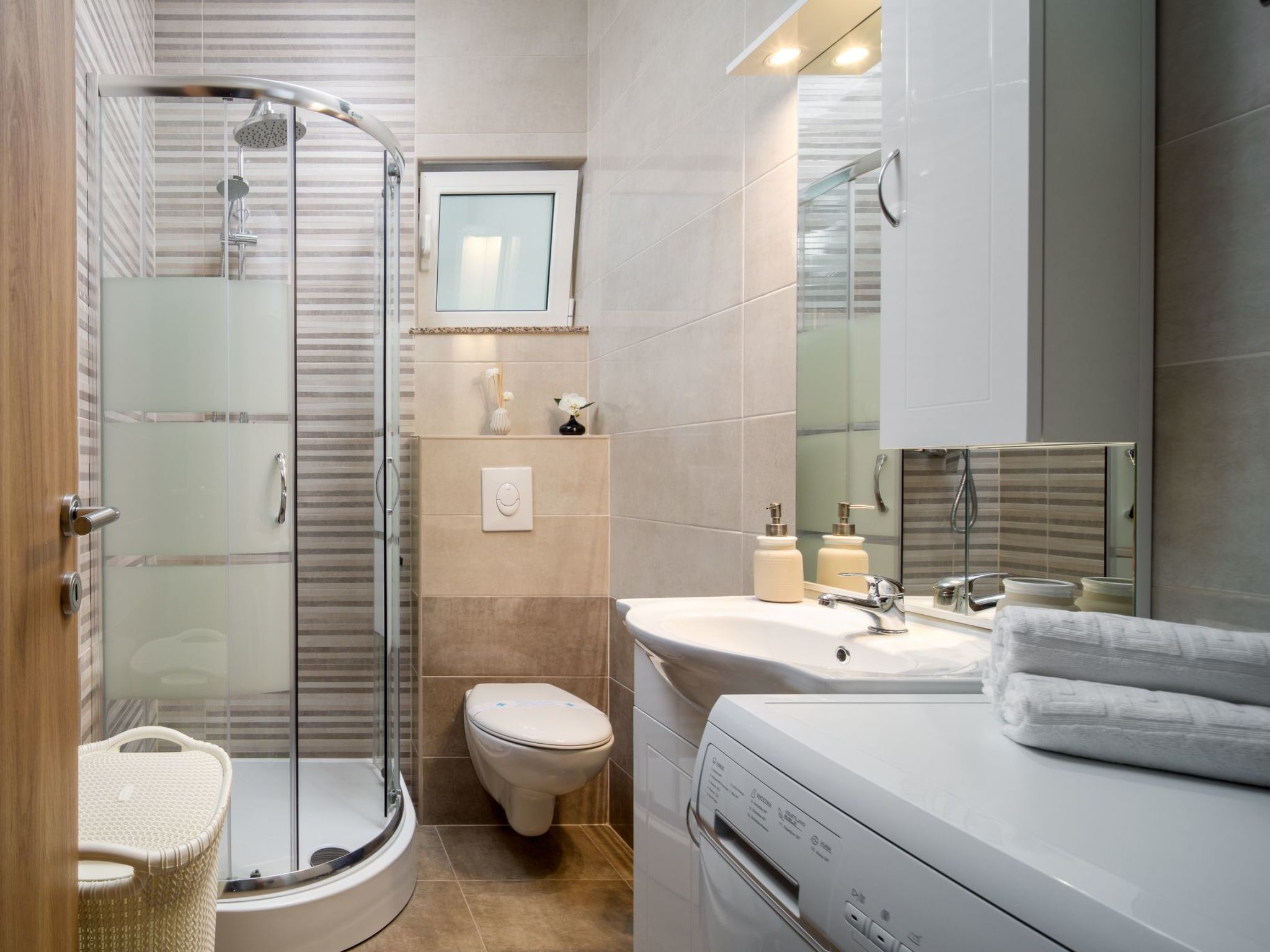 Villa Rustica mit traditionellem und rustikalem Touch-Image-tags.info