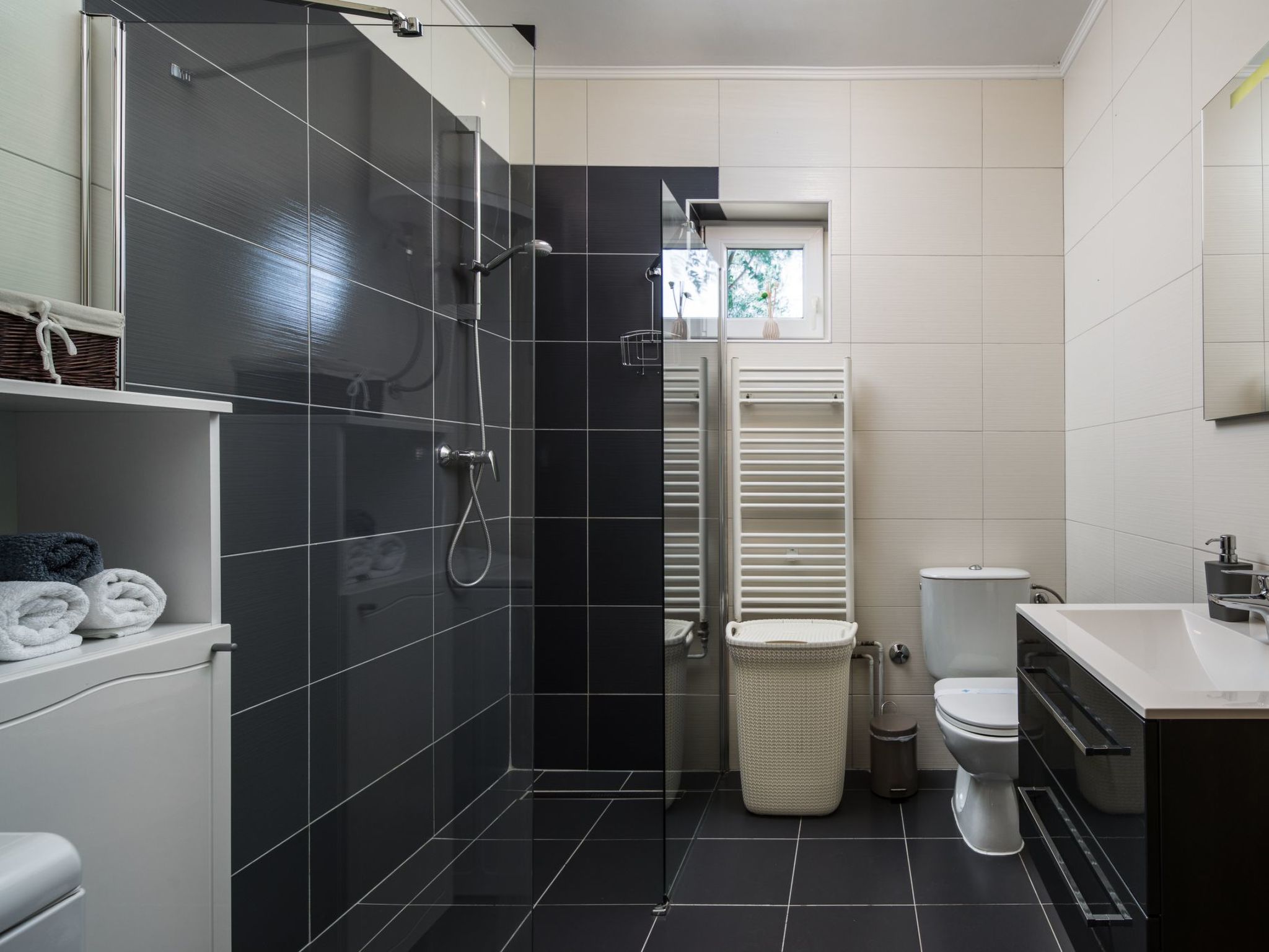 Villa Rustica mit traditionellem und rustikalem Touch-Image-tags.info