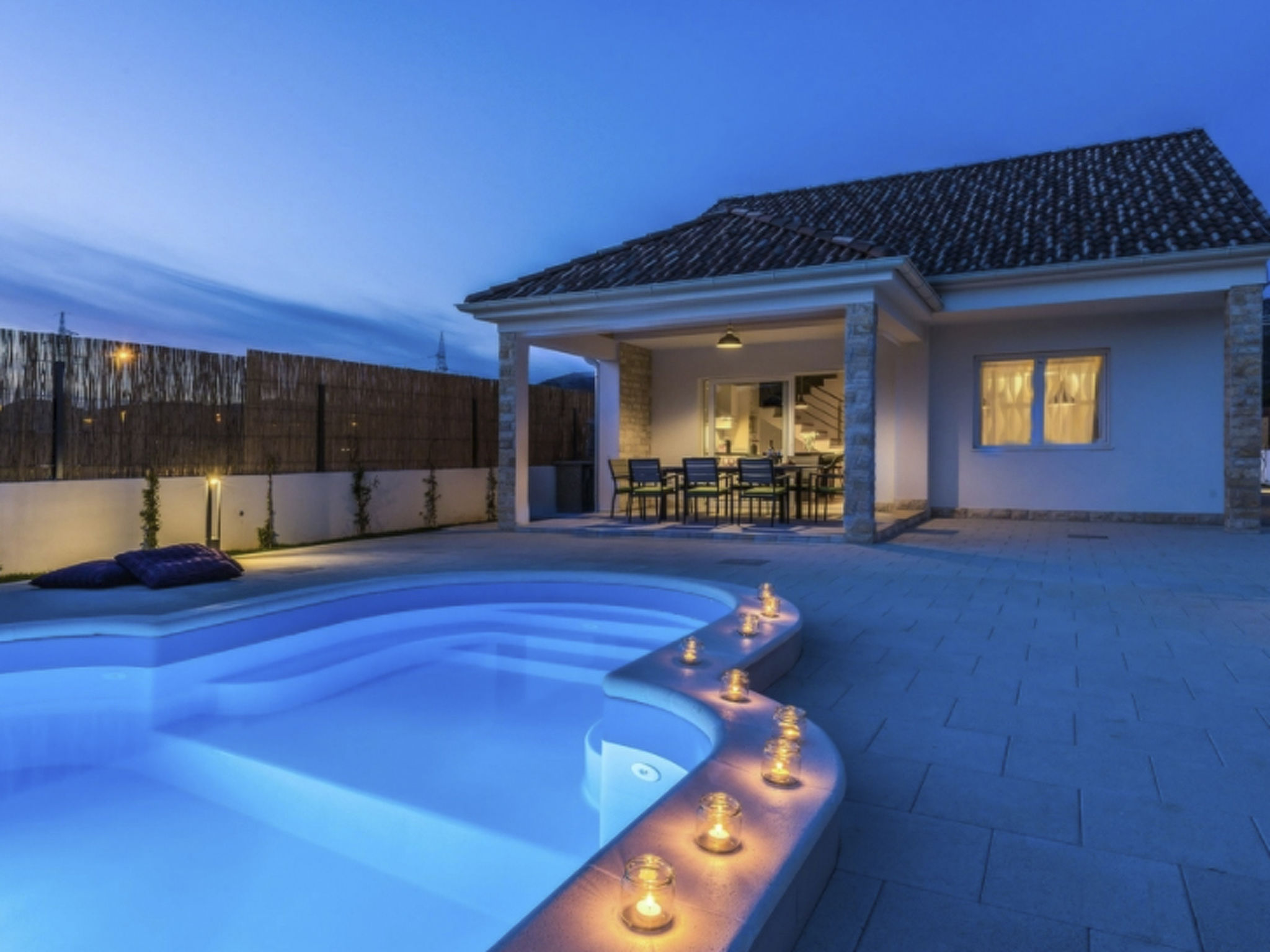 Villa Juhuhu in Dubrava kod Sibenik-Inside