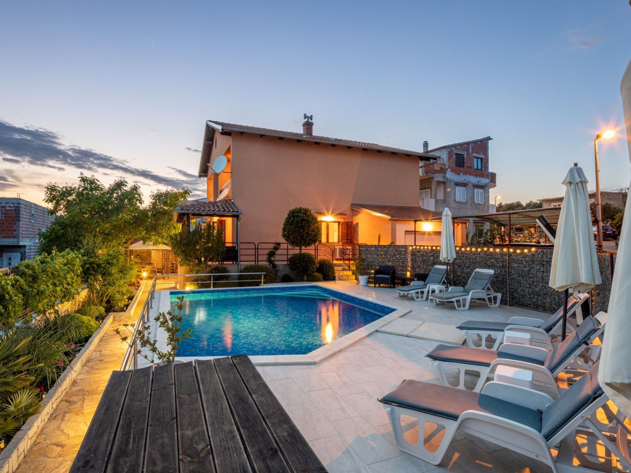 Villa Salvia Mare is located just outside of Šibenik, in a peaceful location, providing a lot of privacy to the guests. Surrounded by untouched nature in the real Mediterranean surroundings,In the ou..