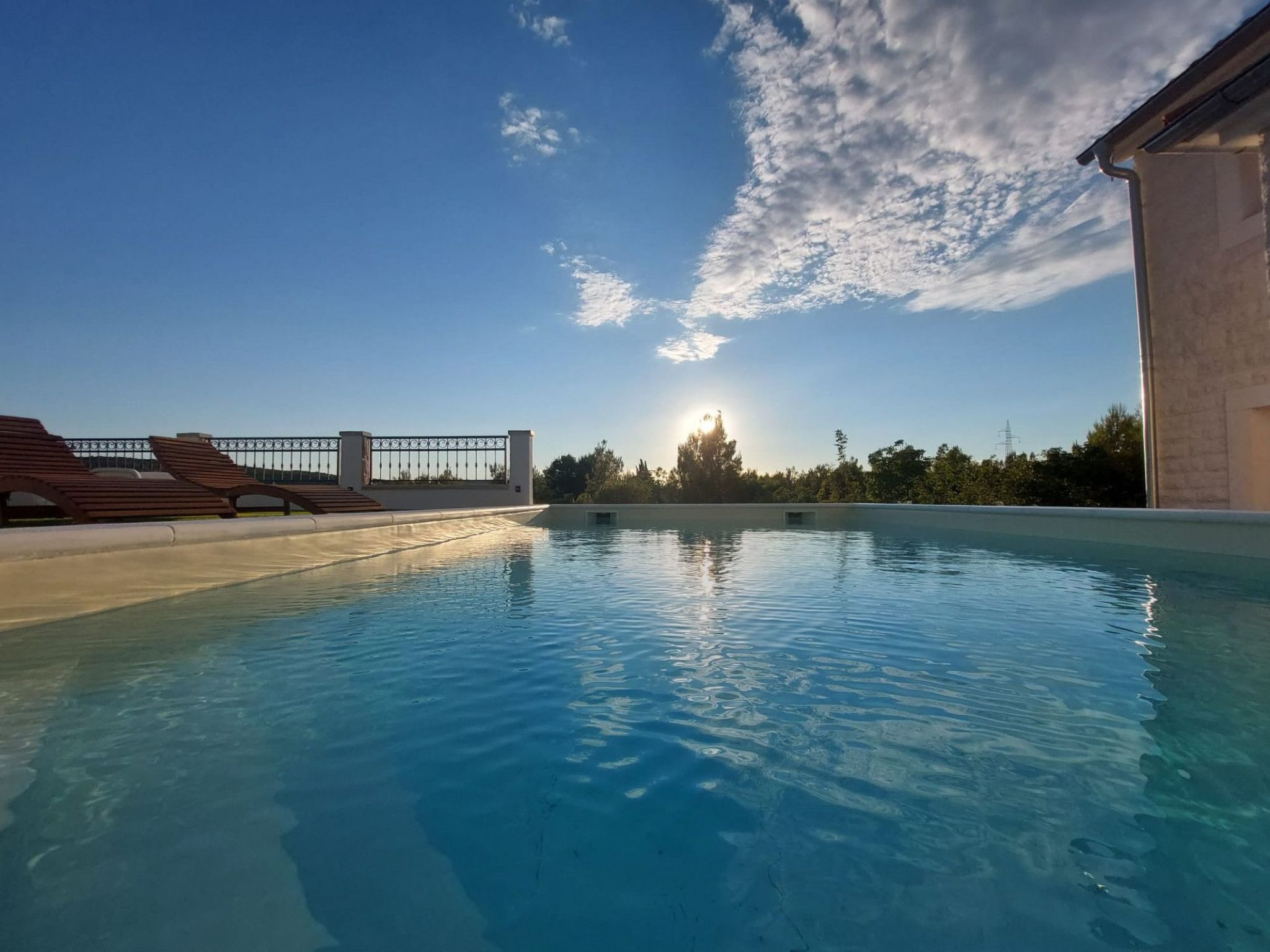 Villa Whitestone bei Šibenik-Binnen