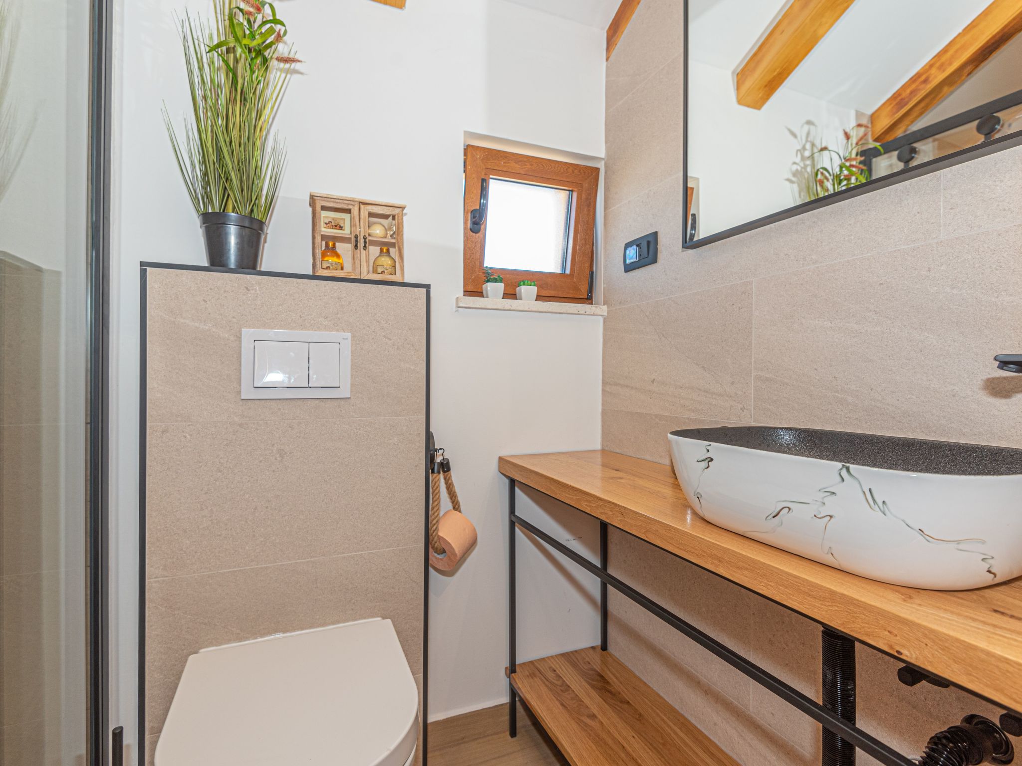 Unknown Accommodation-Binnen