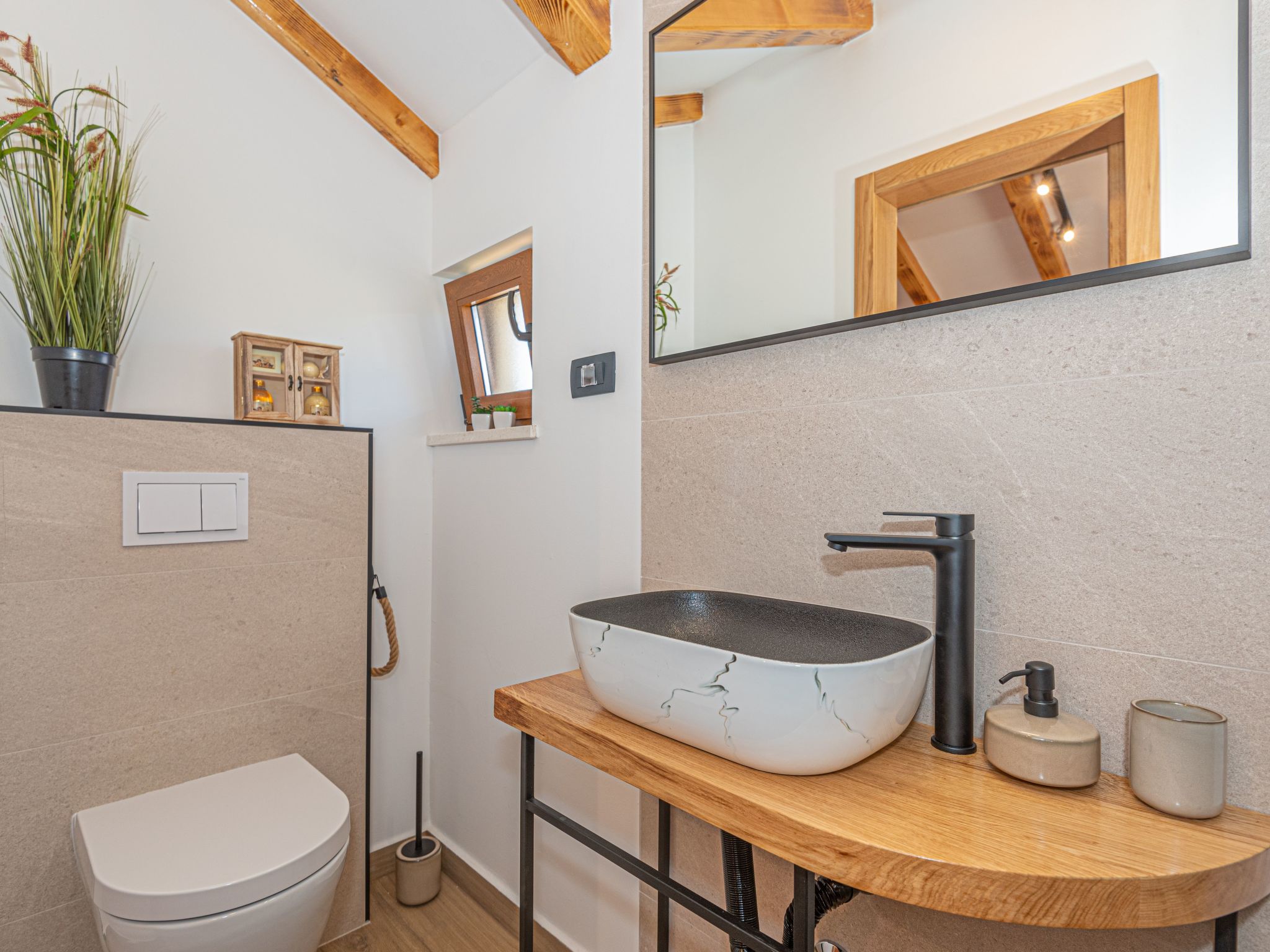 Unknown Accommodation-Binnen