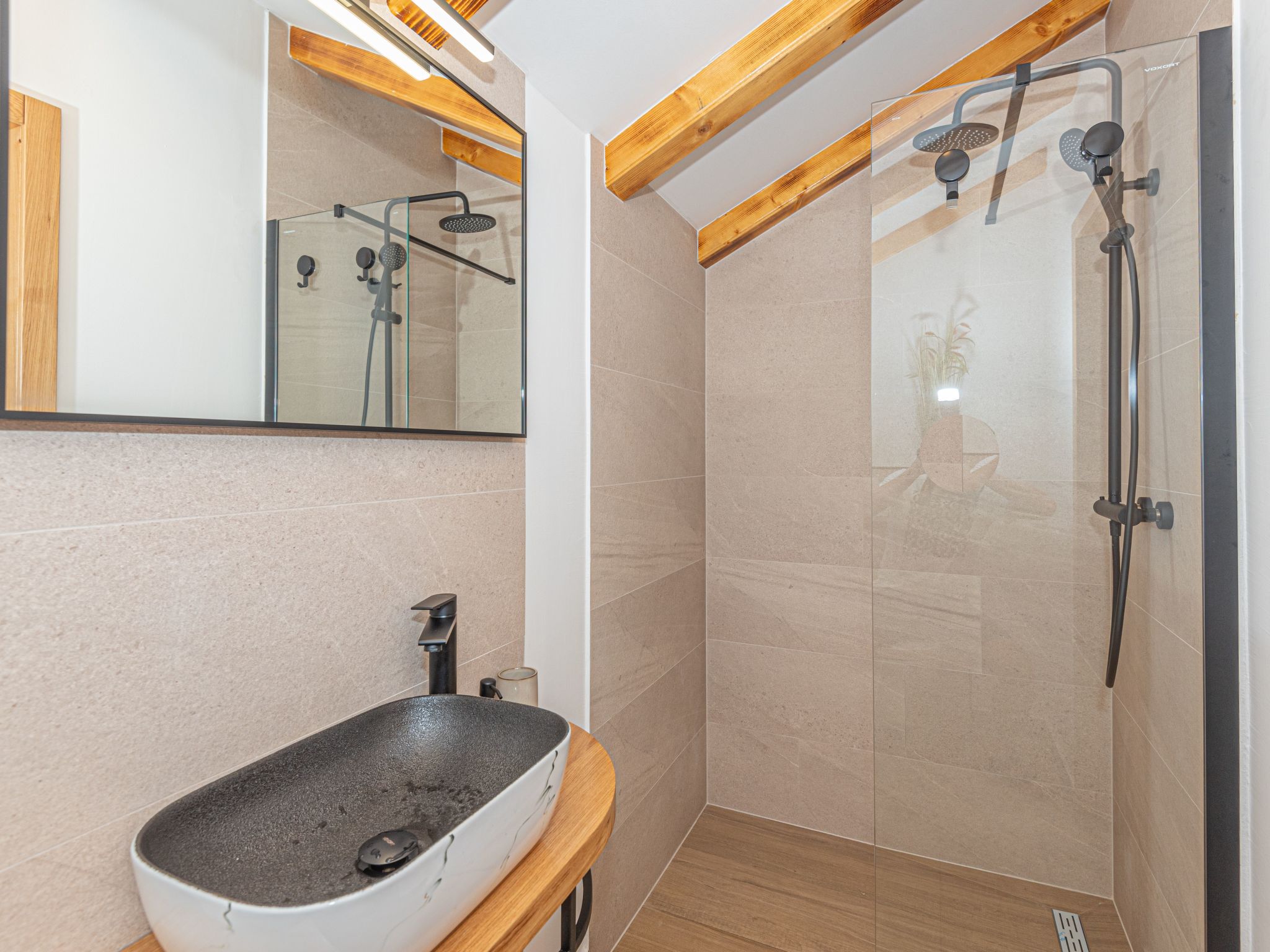 Unknown Accommodation-Binnen