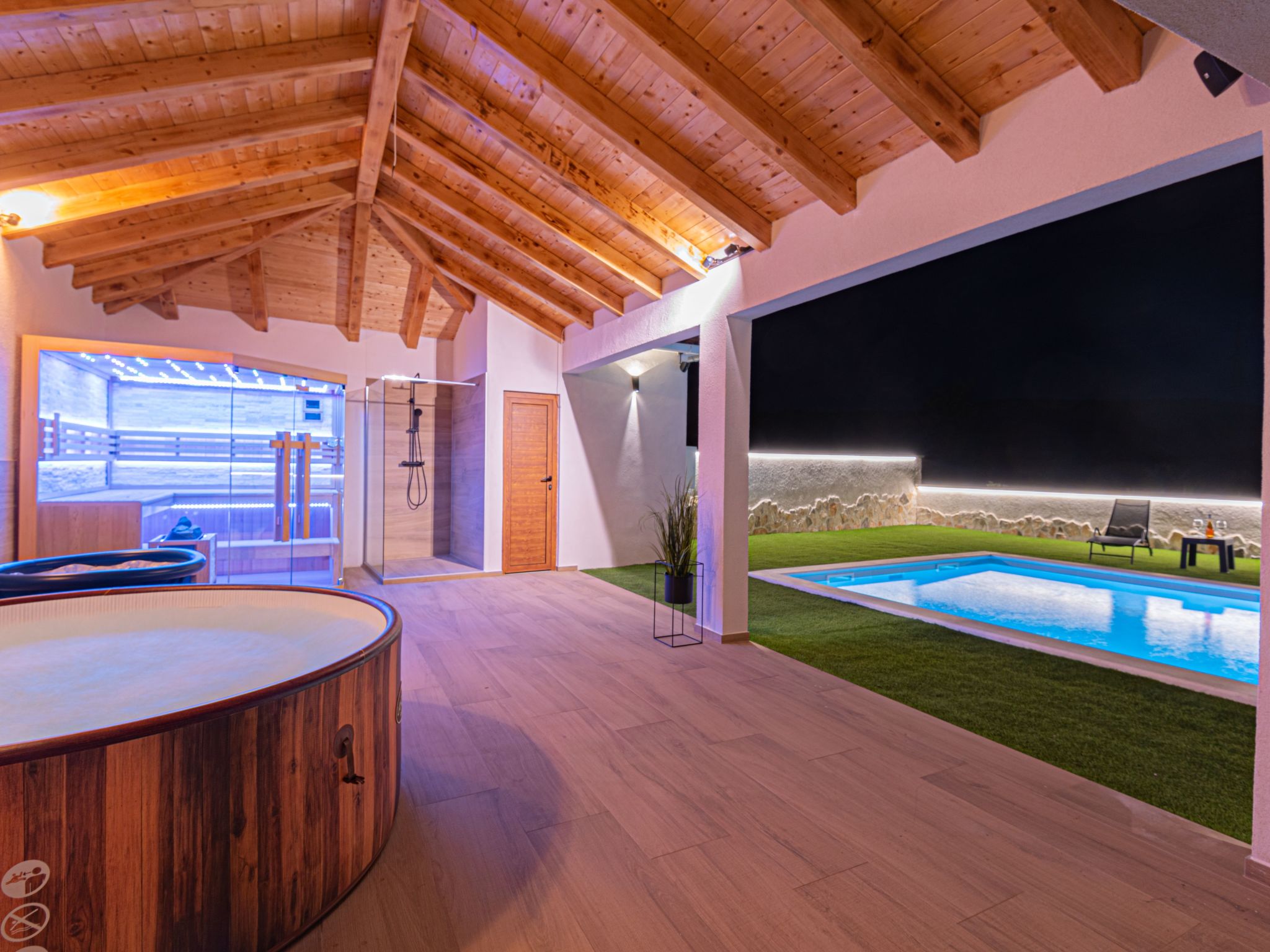 Unknown Accommodation-Binnen