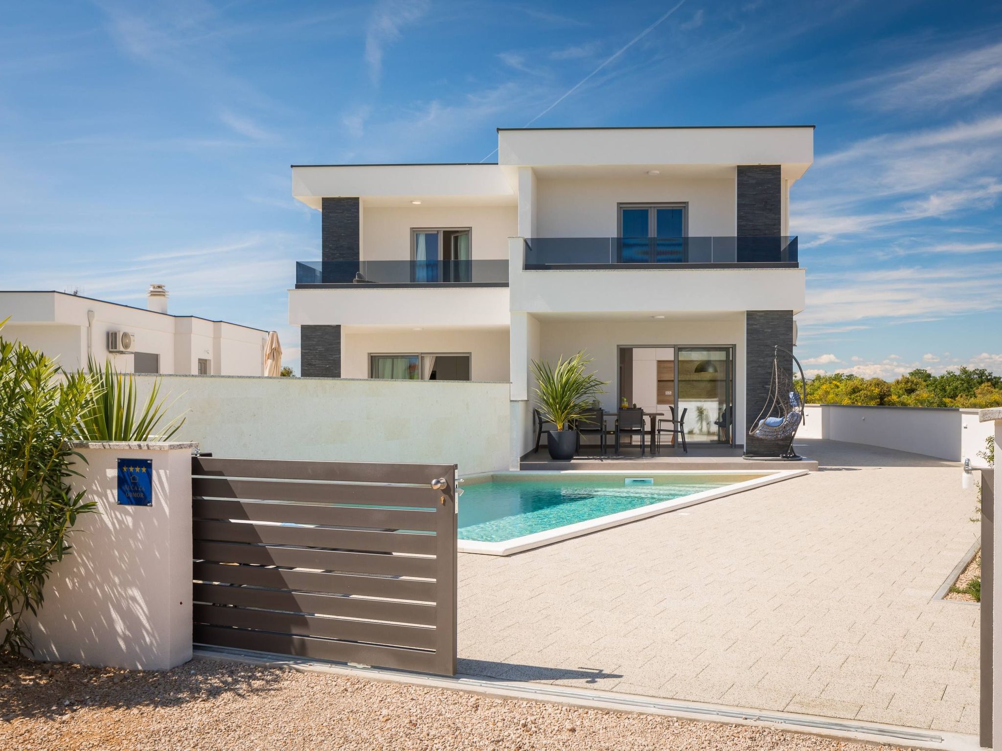 Mit Privatpool für 7 Personen ca. 119 m&sup2; in Jadrija, Dalmatien (Gespanscha-Image-tags.info