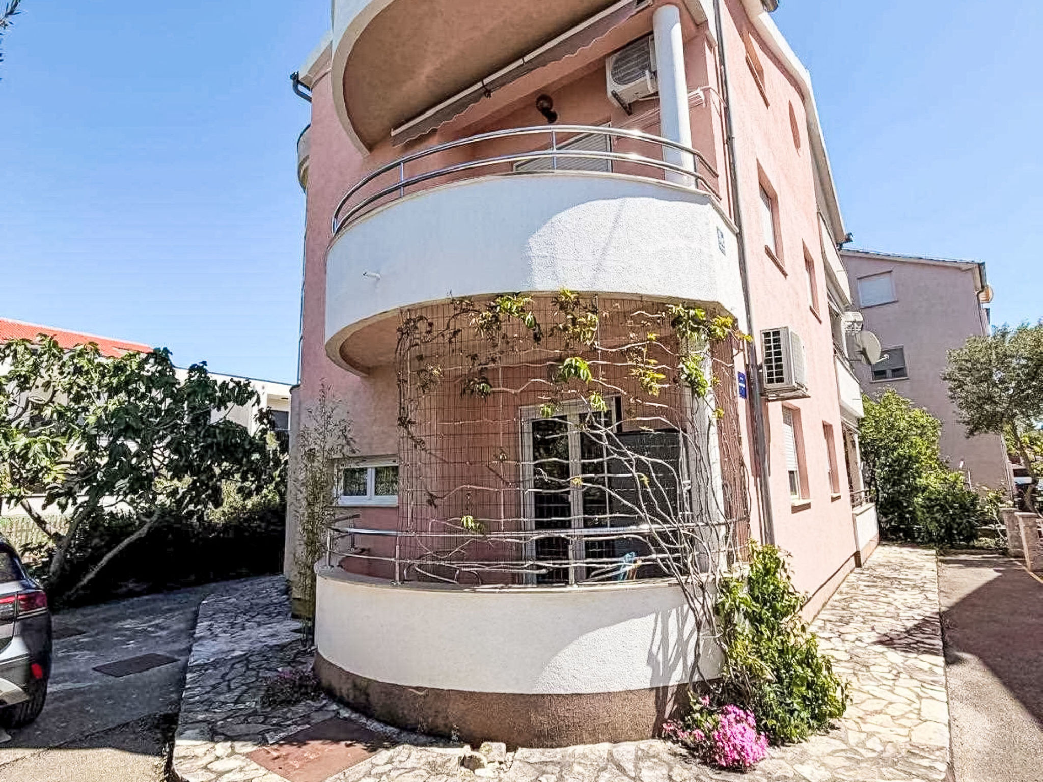 Apartman Admira - Buiten