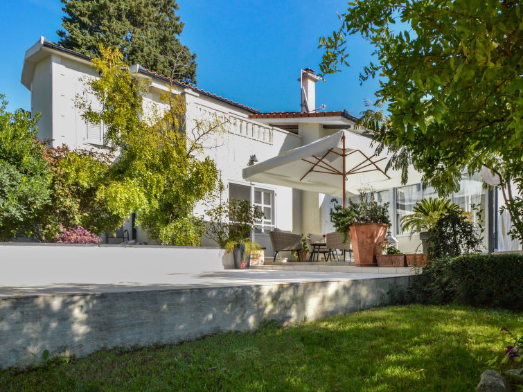 Search and Stay destination Dubrava Kod Šibenika, Šibensko-kninska županija - Croatia from AU$ 446. Villa Bloom garden