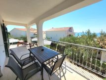 Appartement 5 aan Zee in Brodarica – Strand 80m, Zwembad & Privétuin - thumbnail 4