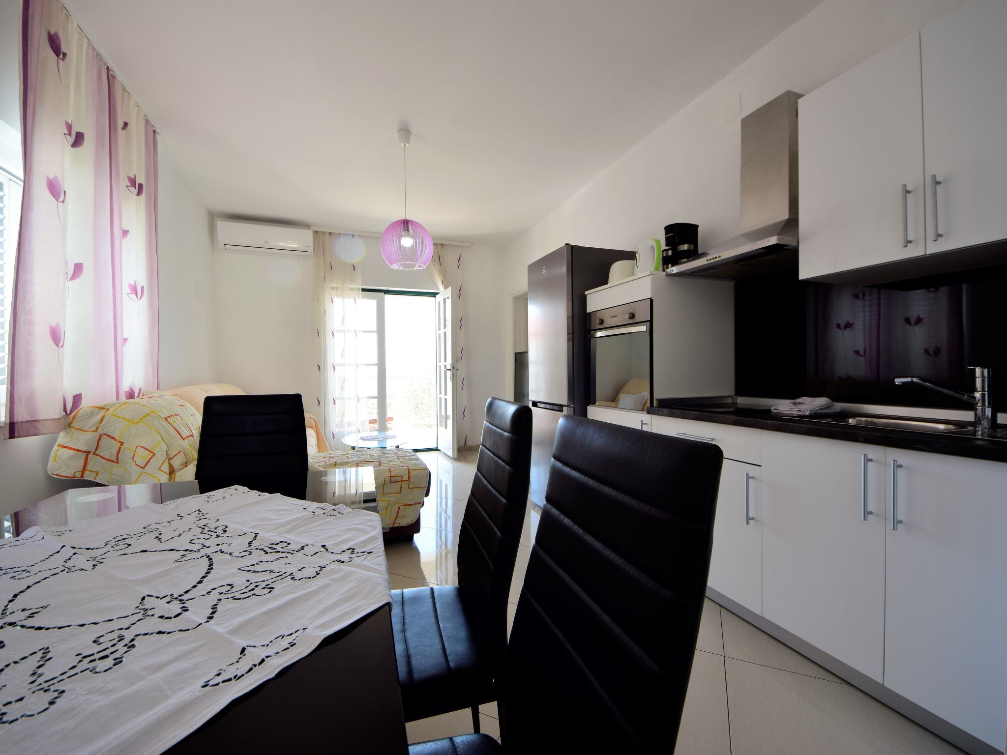 Appartement 5 aan Zee in Brodarica – Strand 80m, Zwembad & Privétuin - foto 7