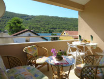 Perisa: Gezellig appartement aan zee in Šibenik, 50m van het strand - thumbnail 1