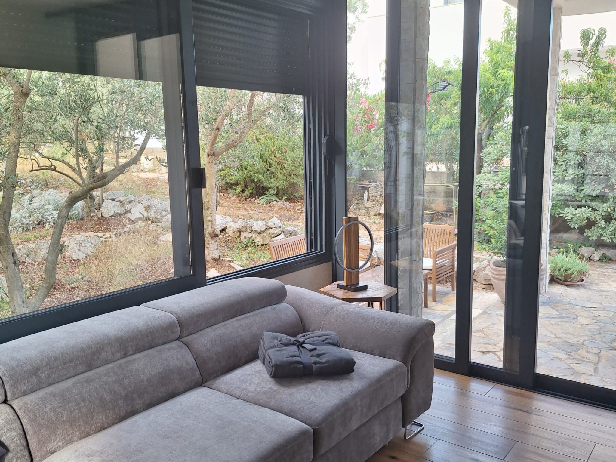 Studio für zwei Personen im Erdgeschoss-Drinnen