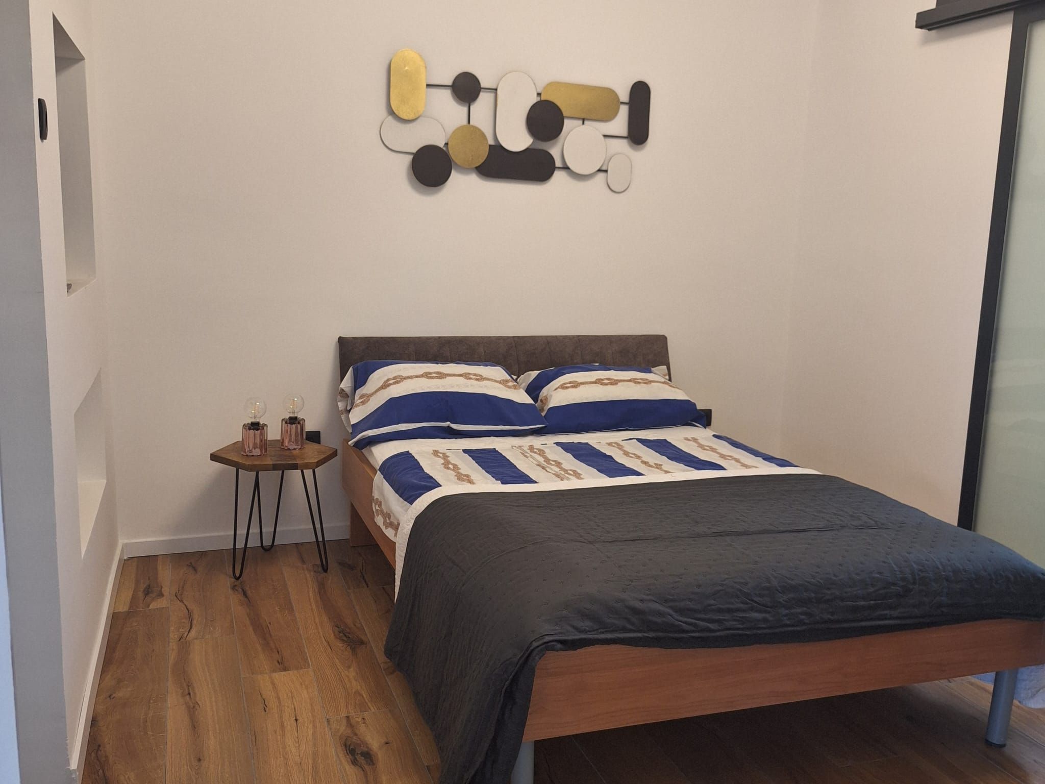 Studio für zwei Personen im Erdgeschoss-Image-tags.info